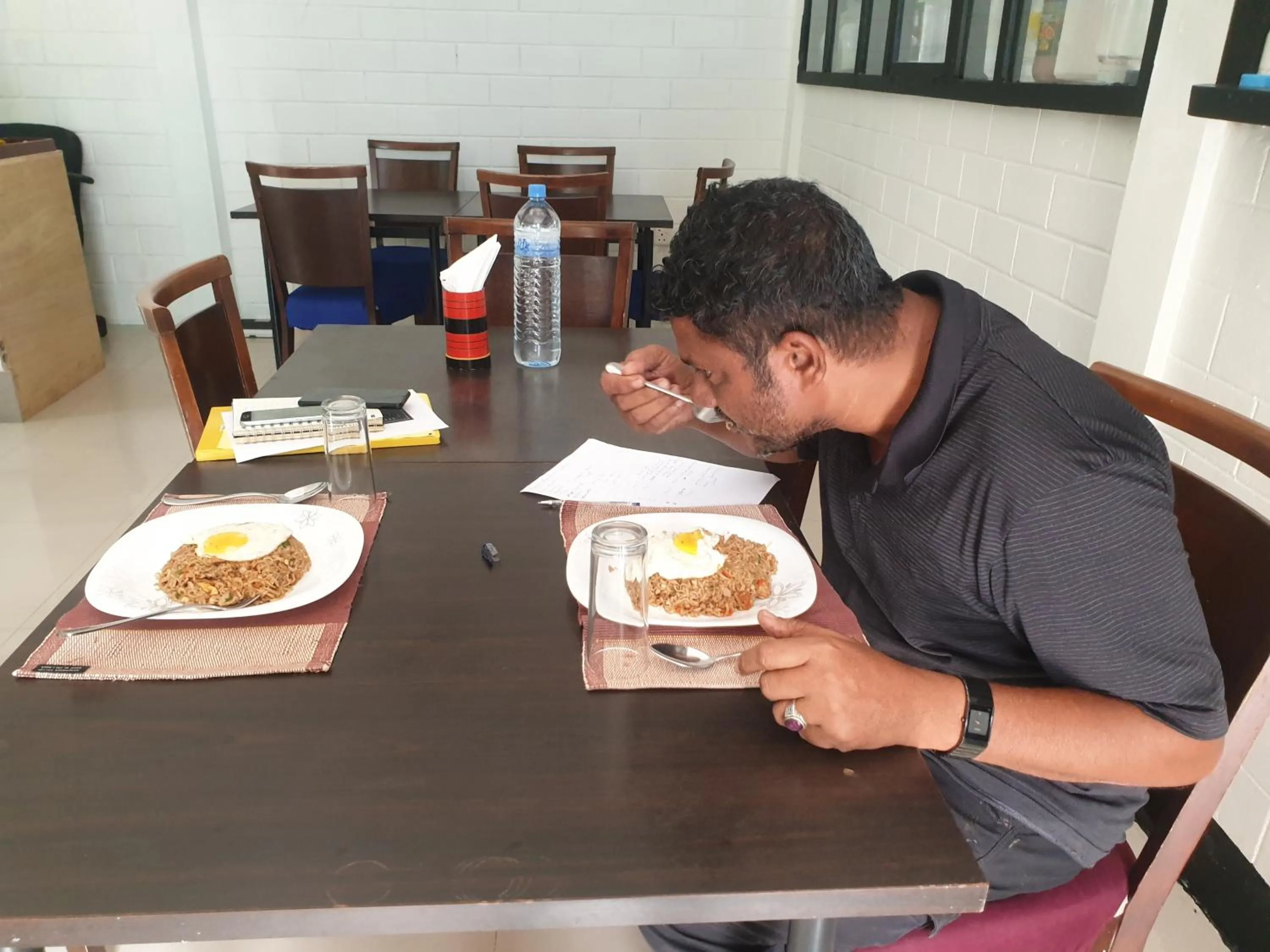Restaurant/places to eat in Maafushi View