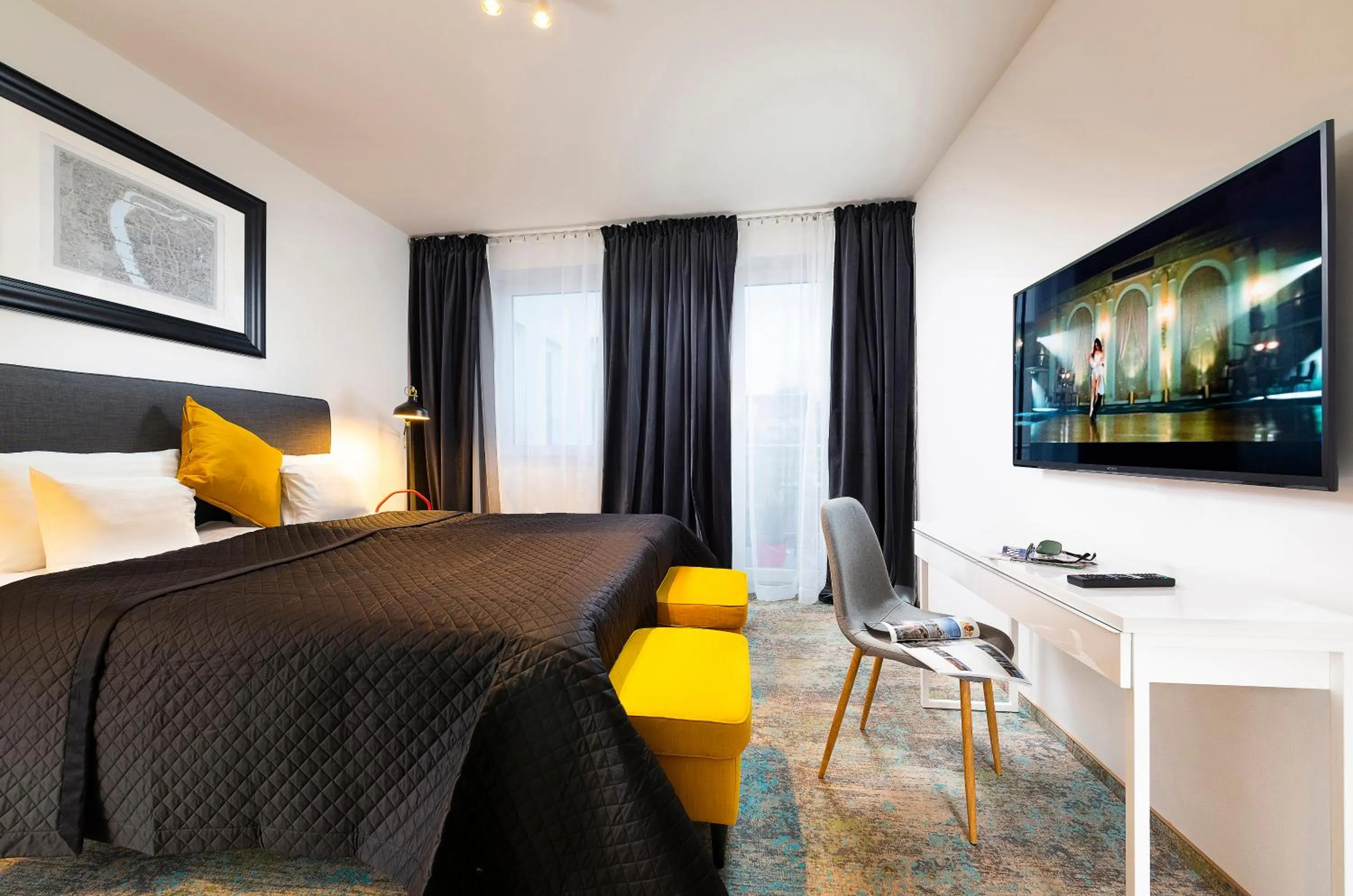 Bedroom, Bed in Bo33 Hotel Family & Suites