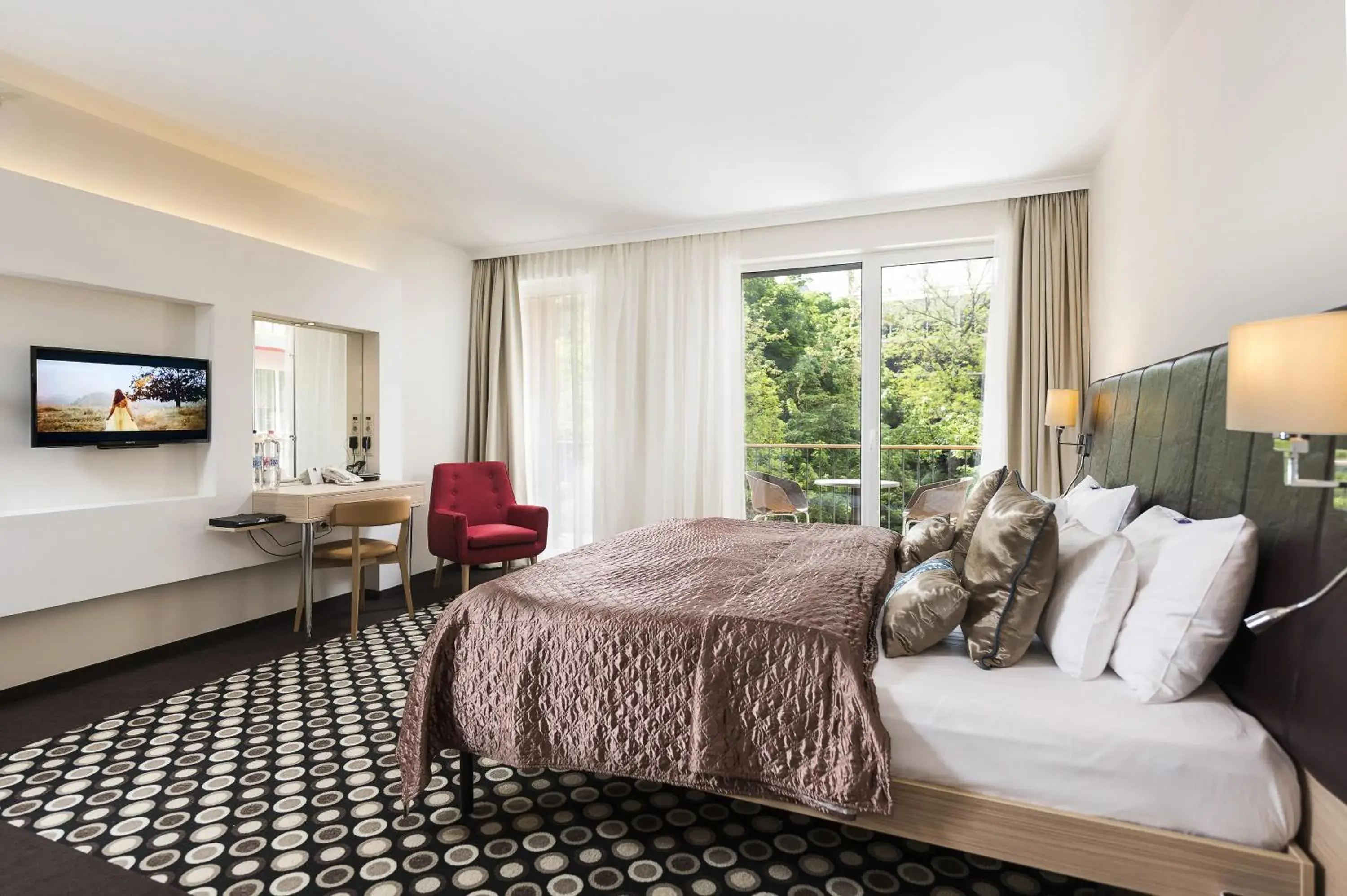 Deluxe Family Room with Balcony in Bo33 Hotel Family & Suites Deluxe Family Room with Balcony in Bo33 Hotel Family & Suites