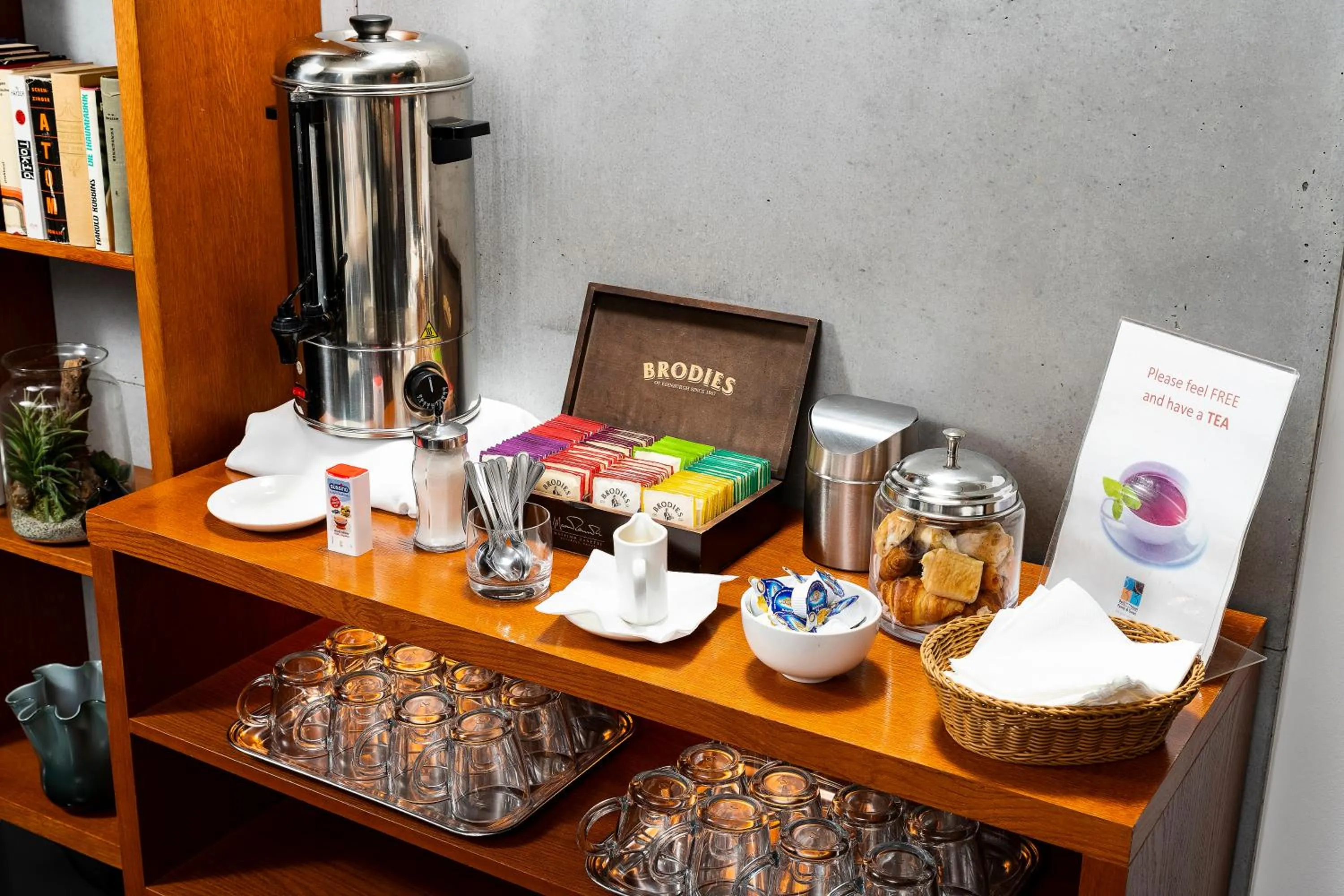 Lobby or reception in Bo33 Hotel Family & Suites