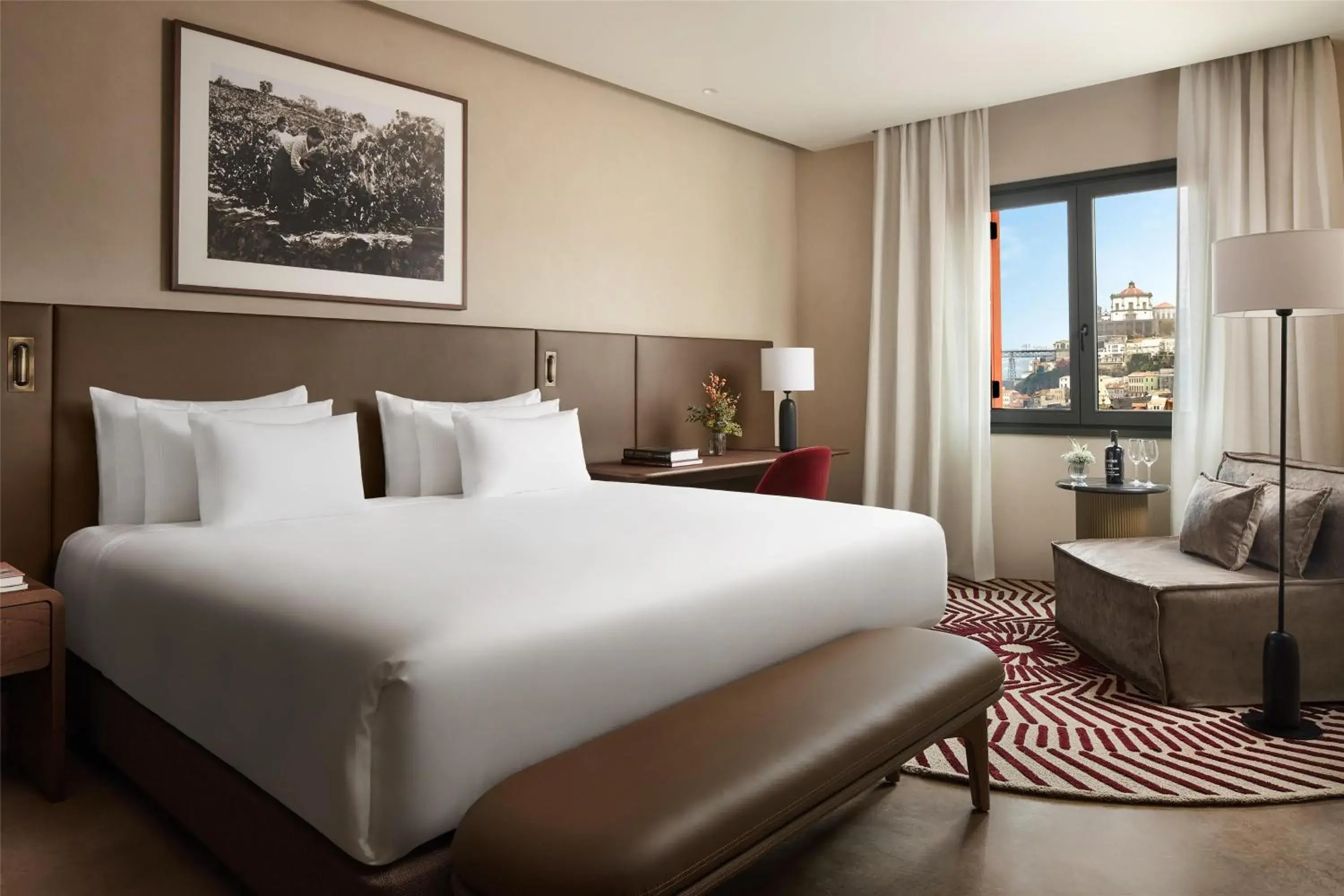 Bedroom, Bed in Tivoli Kopke Porto Gaia Hotel Bedroom, Bed in Tivoli Kopke Porto Gaia Hotel