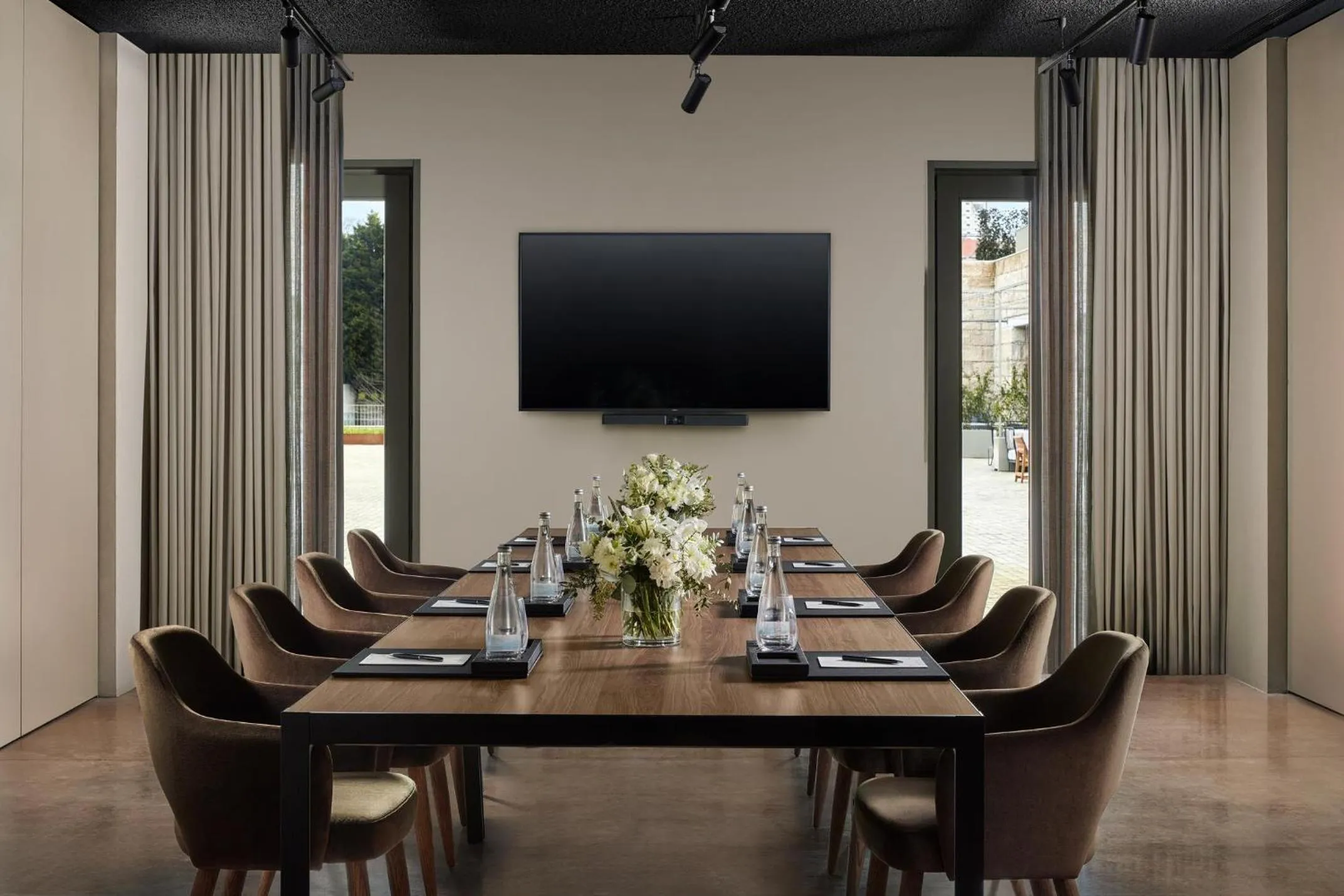 Meeting/conference room in Tivoli Kopke Porto Gaia Hotel