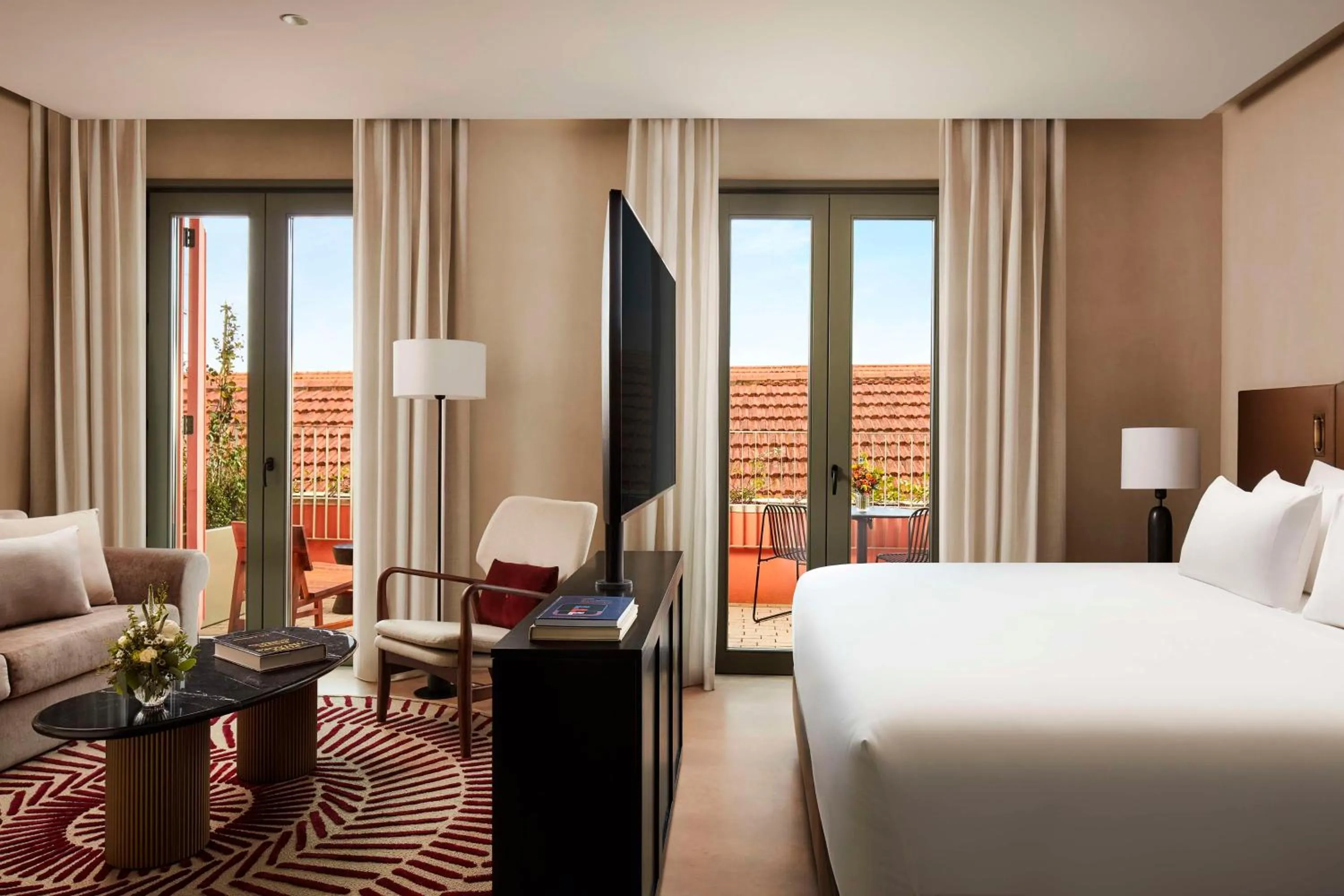 Photo of the whole room, Bed in Tivoli Kopke Porto Gaia Hotel