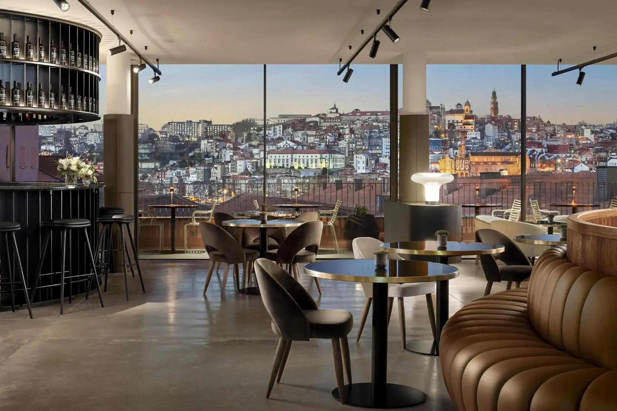 Restaurant/places to eat in Tivoli Kopke Porto Gaia Hotel Restaurant/places to eat in Tivoli Kopke Porto Gaia Hotel