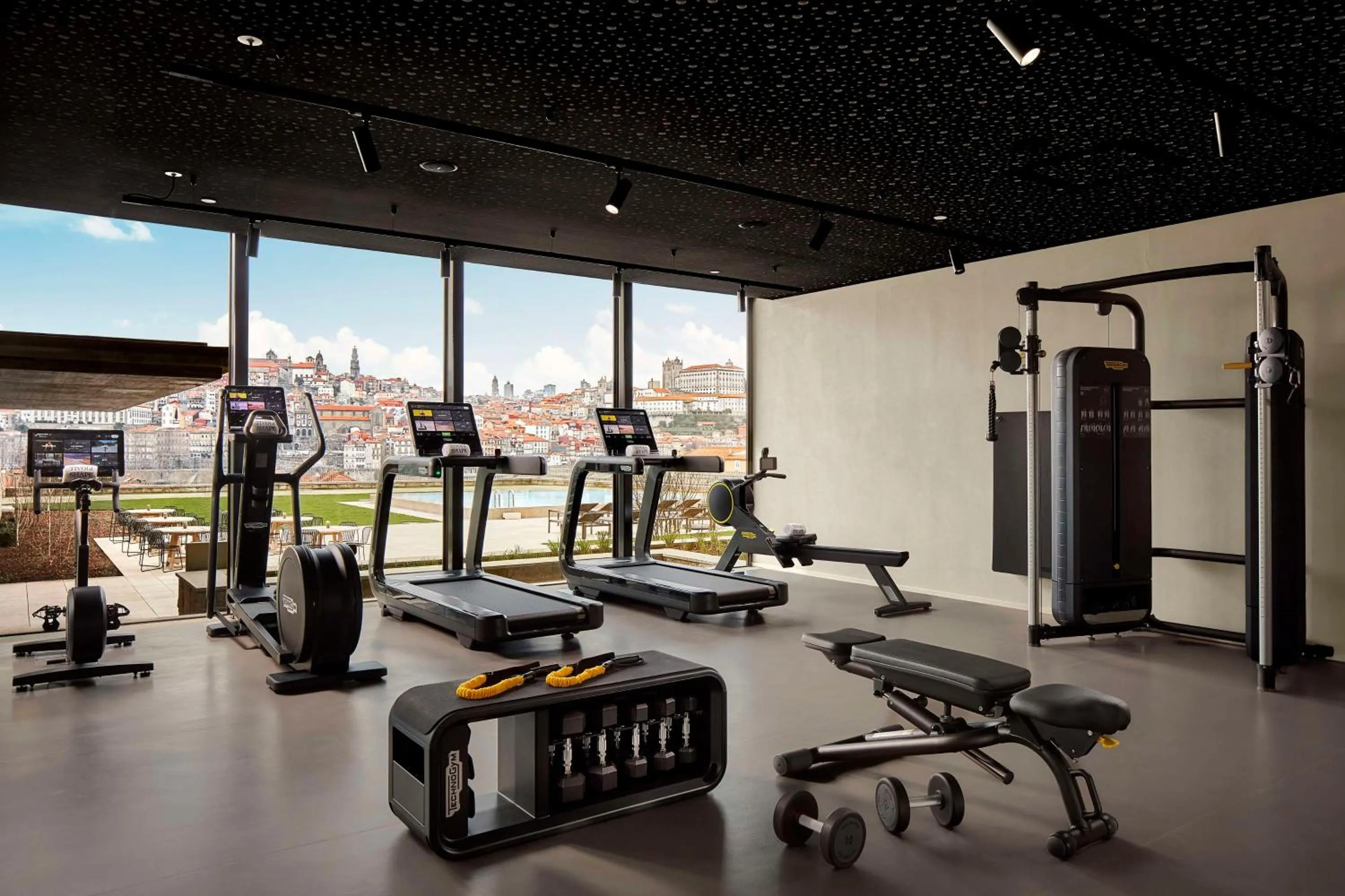 Fitness centre/facilities in Tivoli Kopke Porto Gaia Hotel