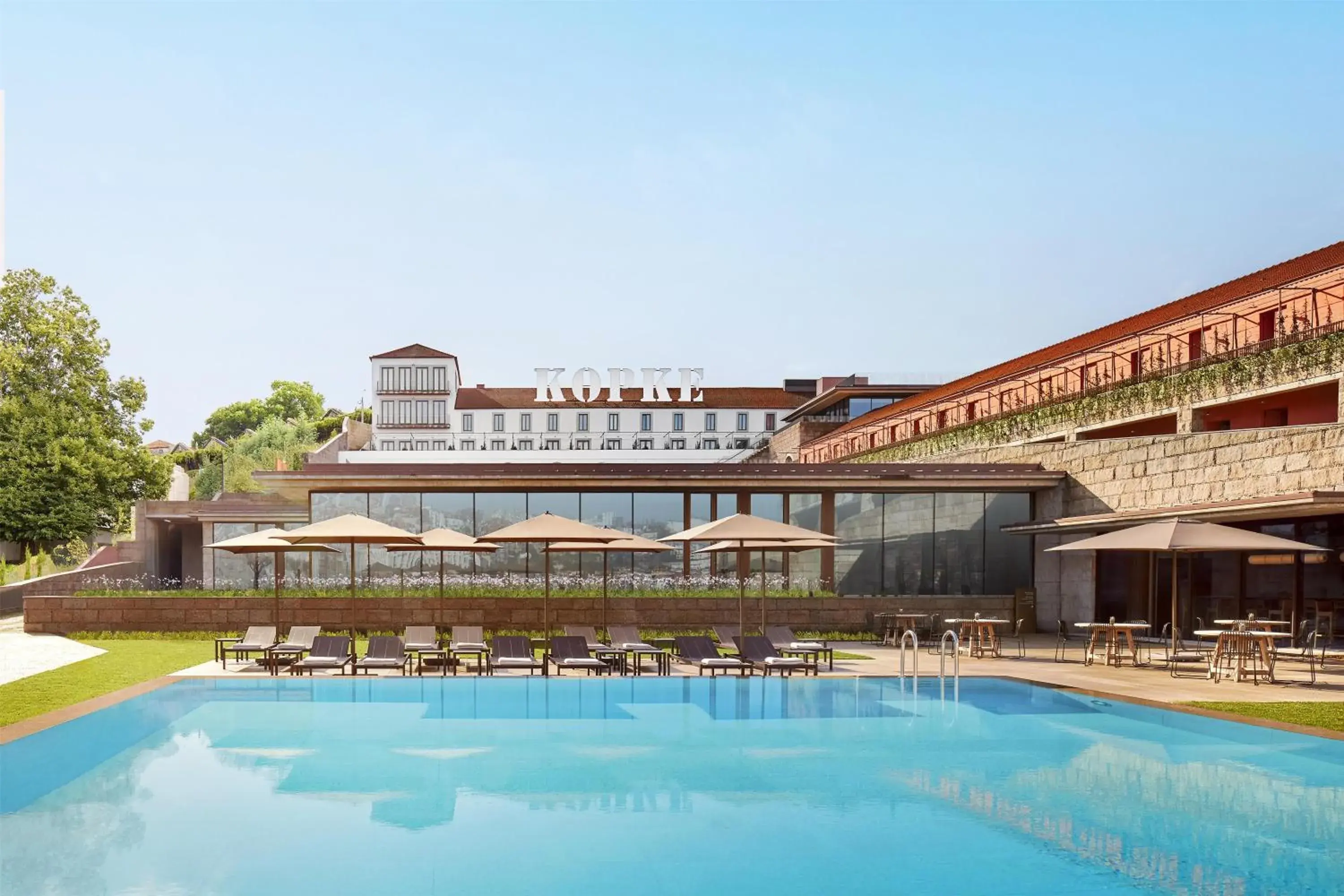 Property building in Tivoli Kopke Porto Gaia Hotel Property building in Tivoli Kopke Porto Gaia Hotel