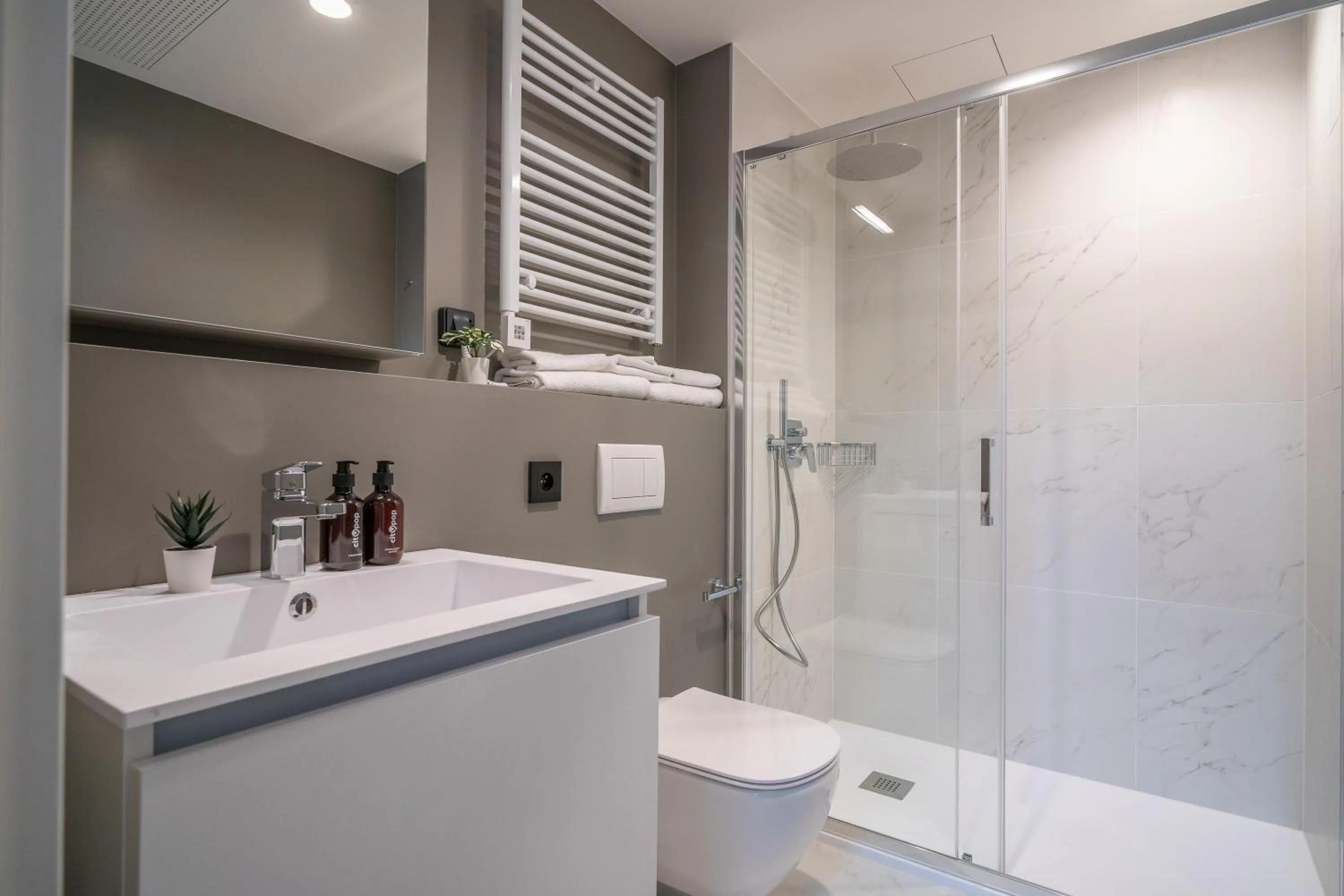 Bathroom in City Pop 2Night Prague - Self check-in