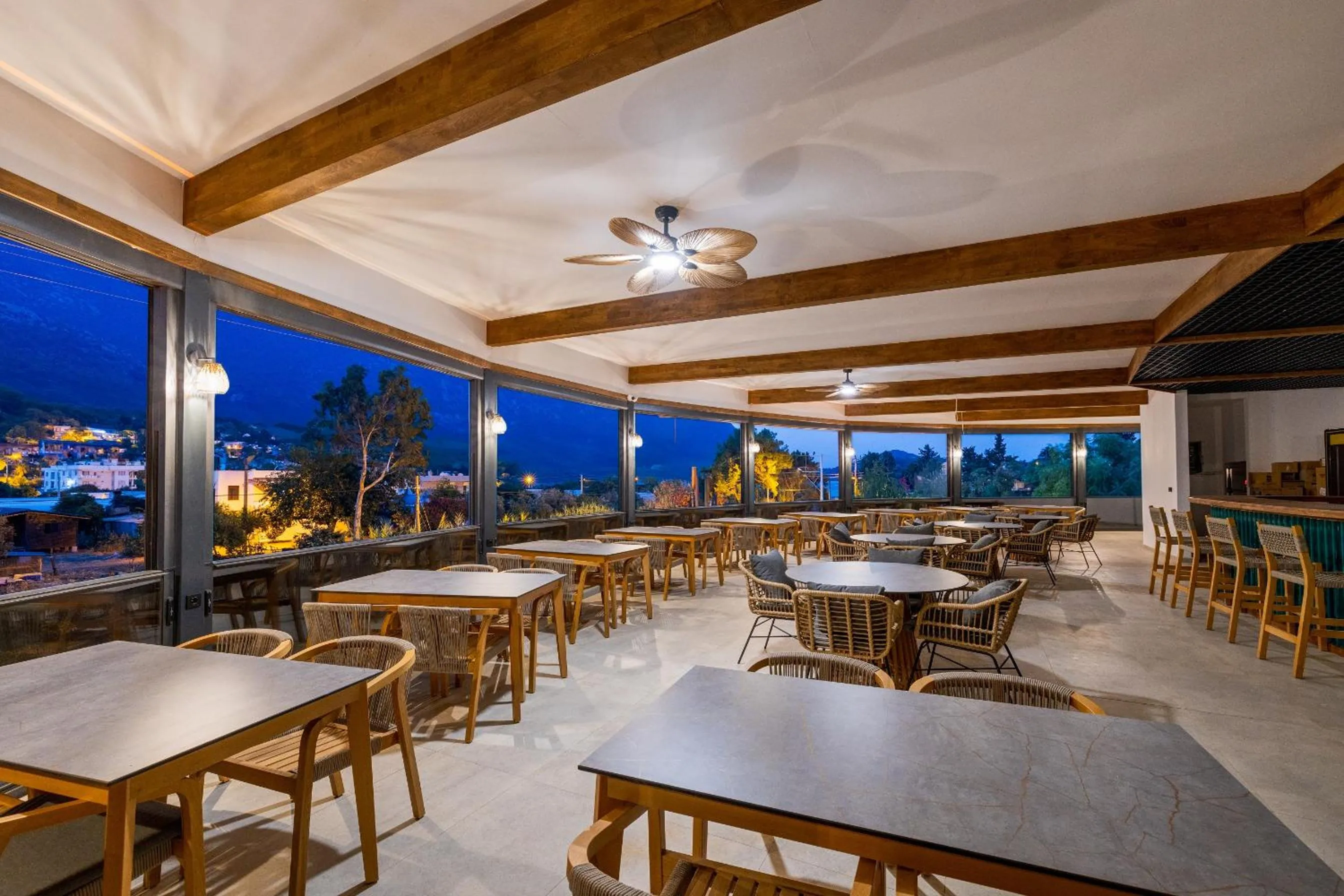 Restaurant/places to eat in Rota Kilidonia Karaöz Suites&Villas