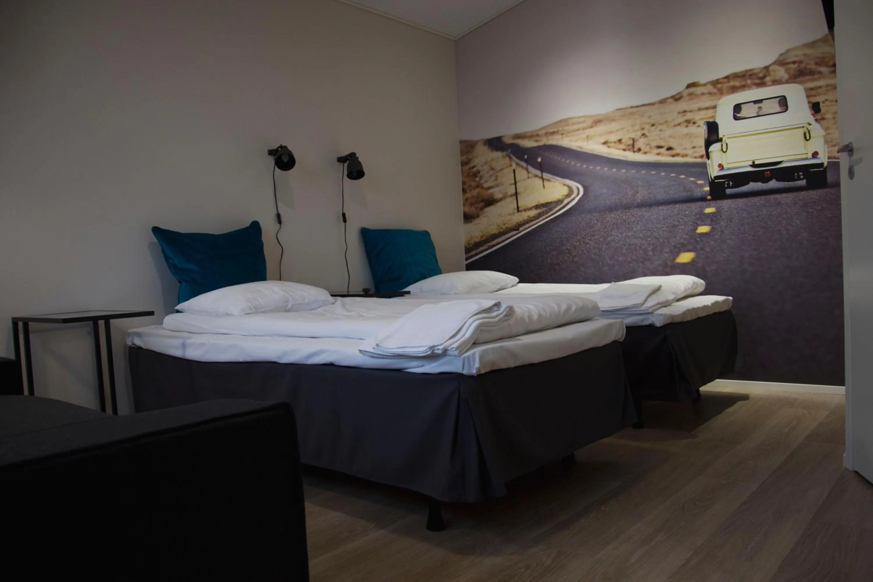 Photo of the whole room, Bed in Autokeidas Forssa Motelli