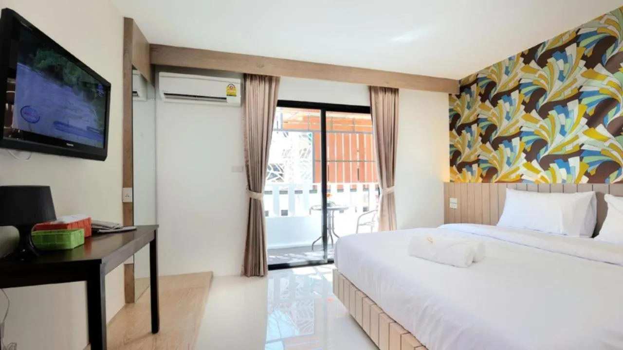 Bed in Chilli Salza Patong