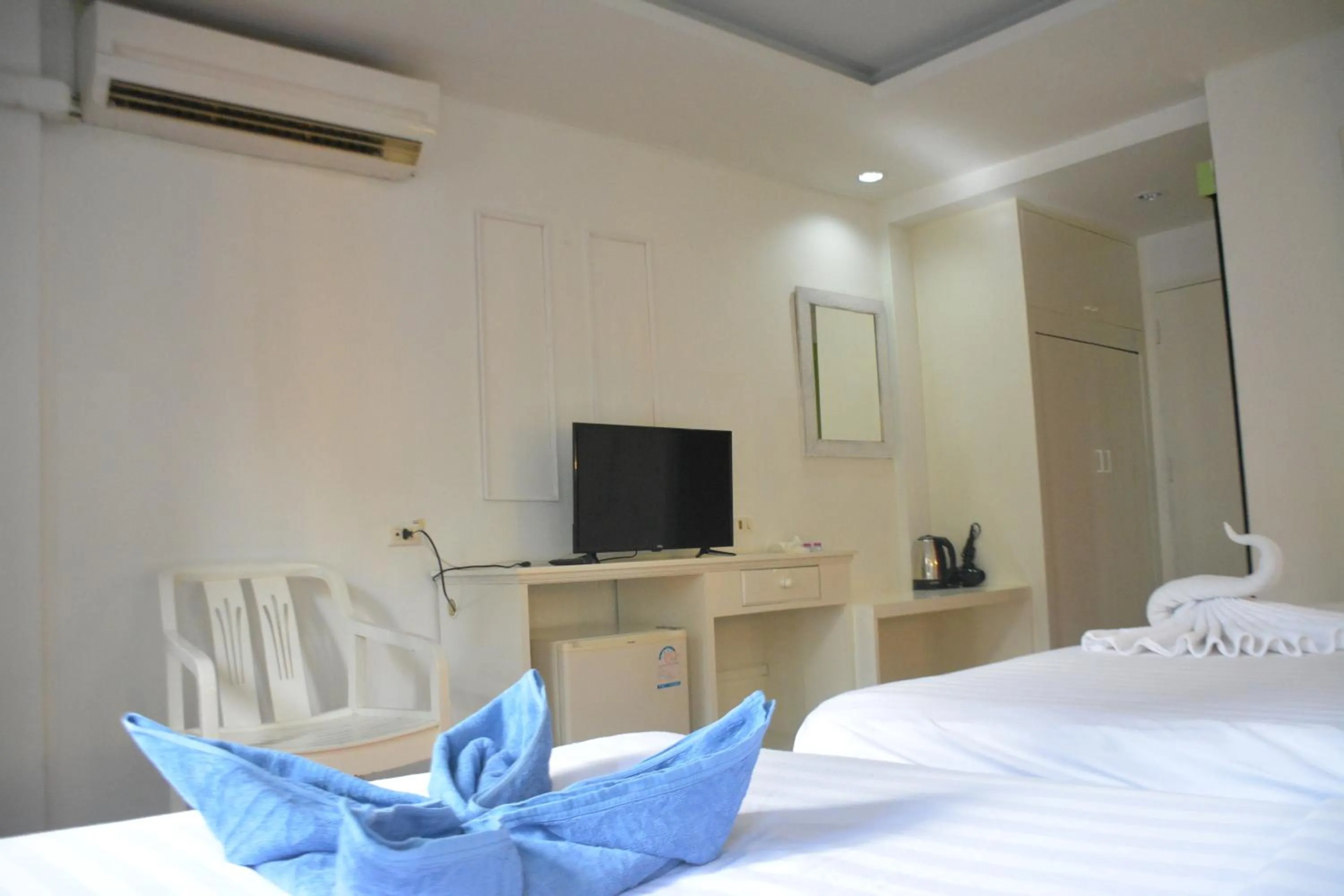 Bed in Chilli Salza Patong