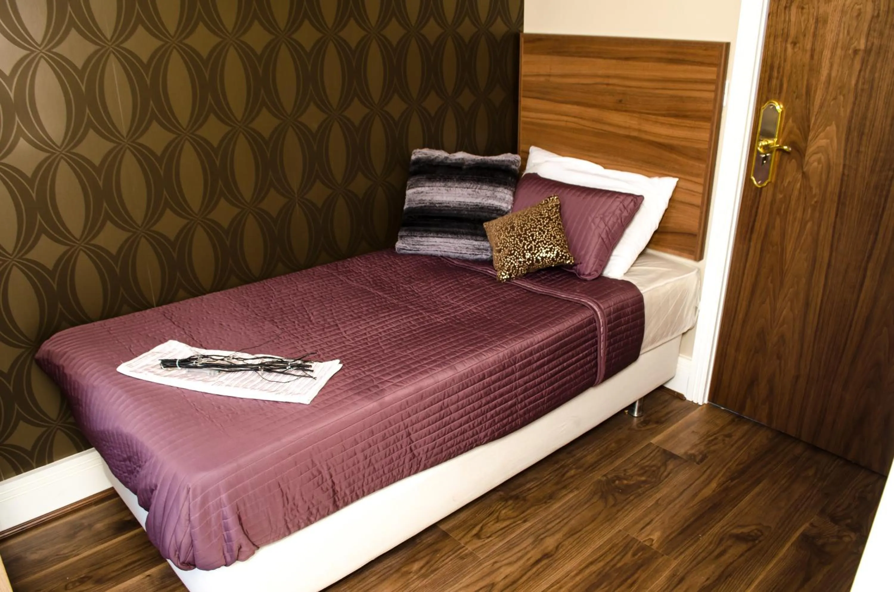 Bedroom, Bed in Trivelles Liverpool