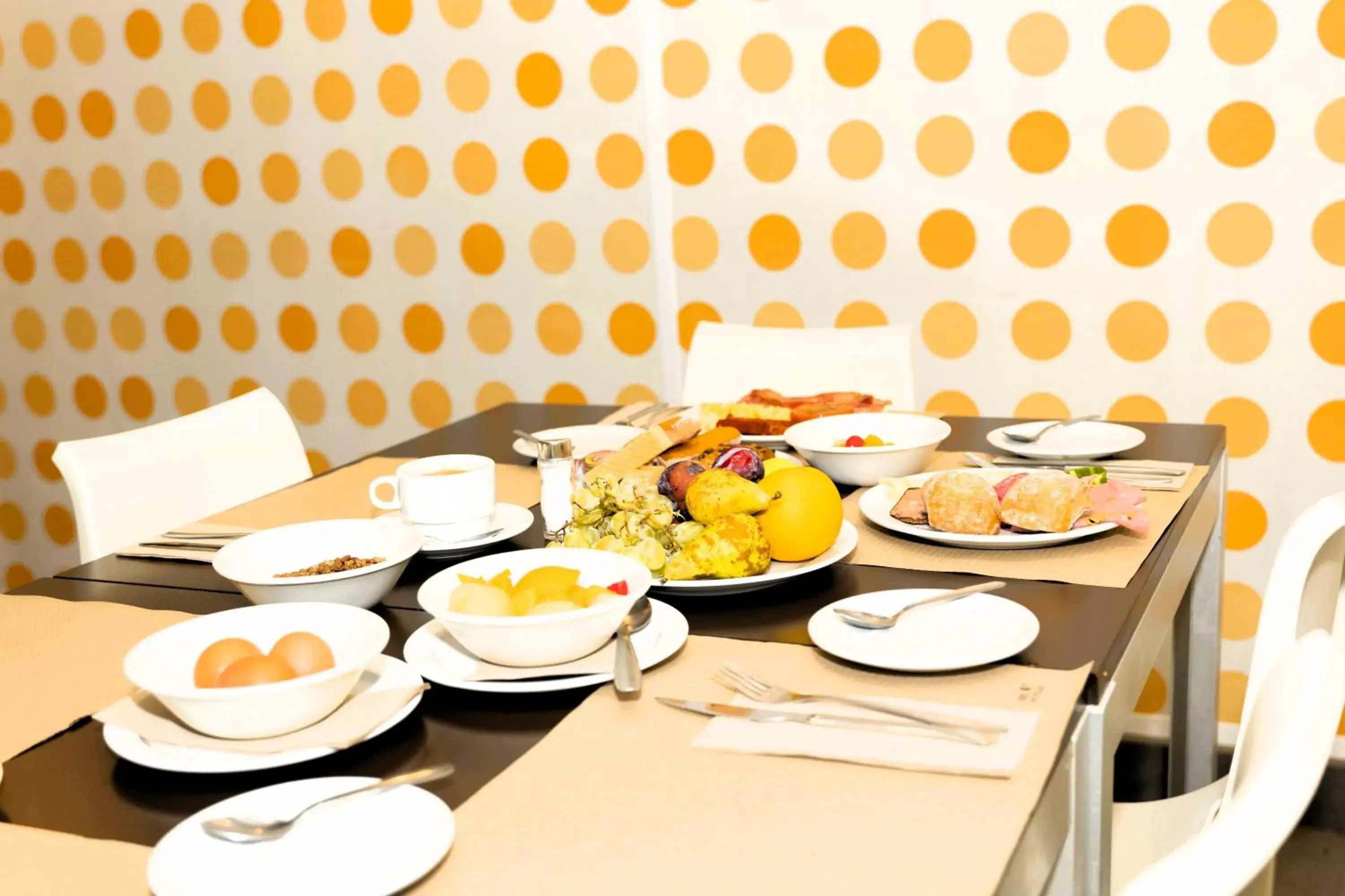 Restaurant/places to eat in Sol y Sombra Restaurant/places to eat in Sol y Sombra