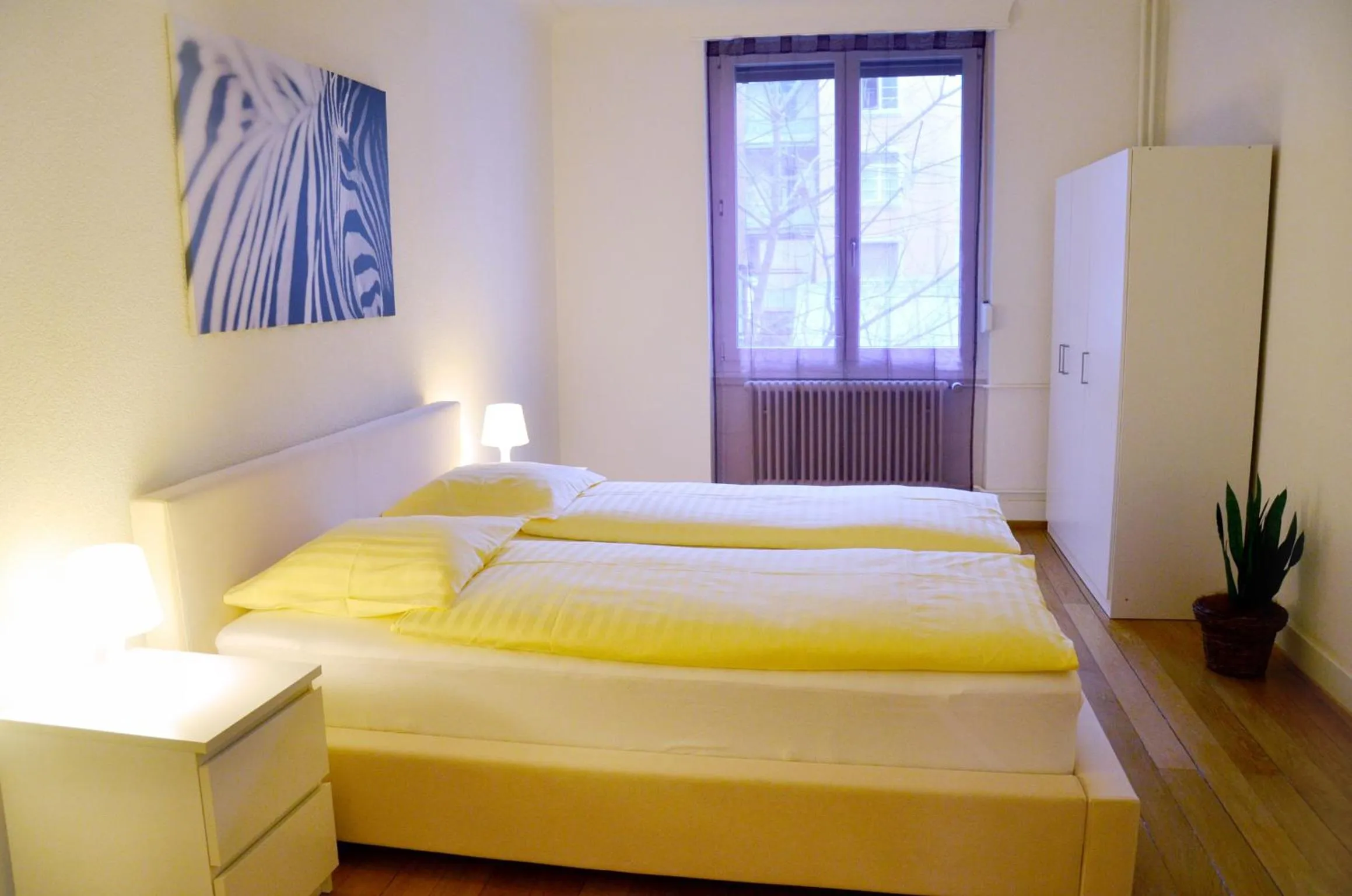 Bedroom, Bed in Rent a Home Landskronstrasse - Self Check-In