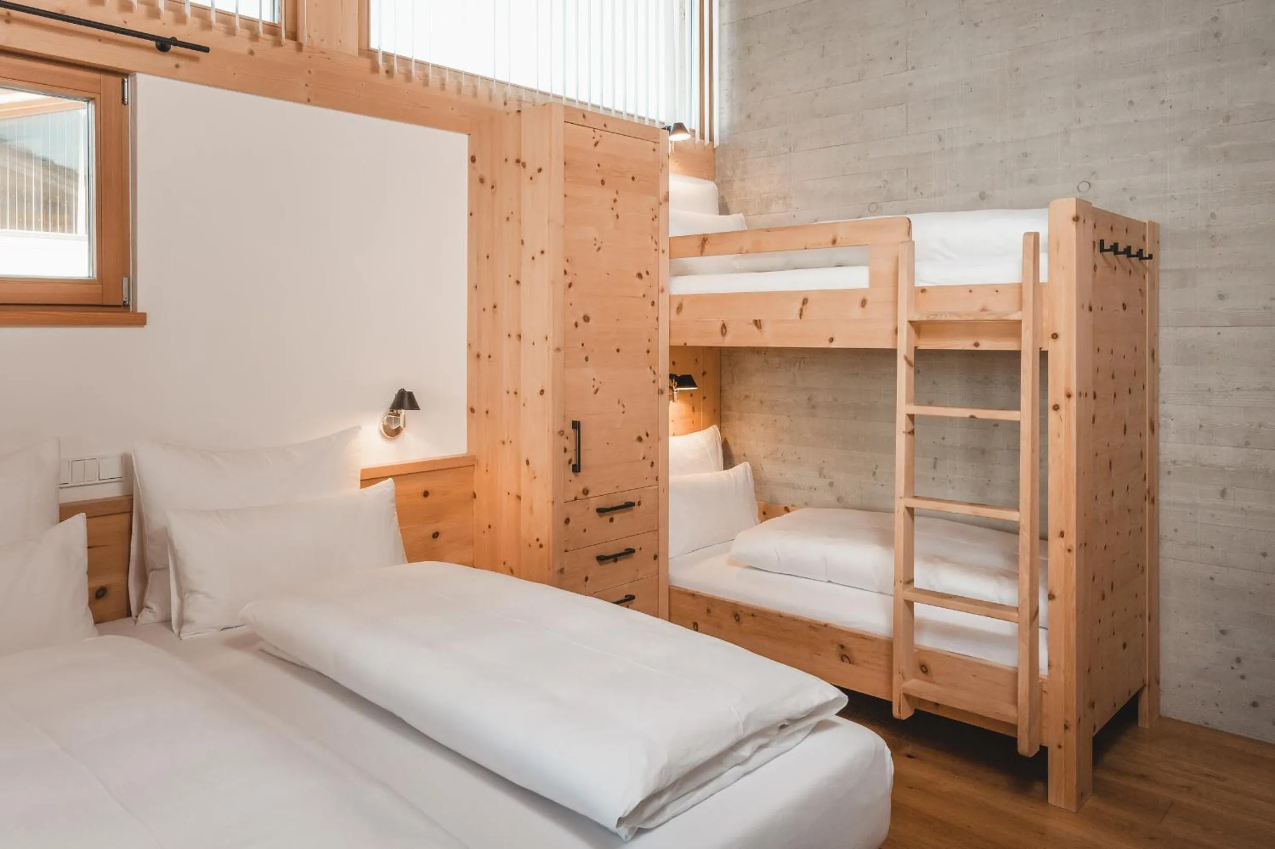 Bedroom, Bed in Chesa Muntanella