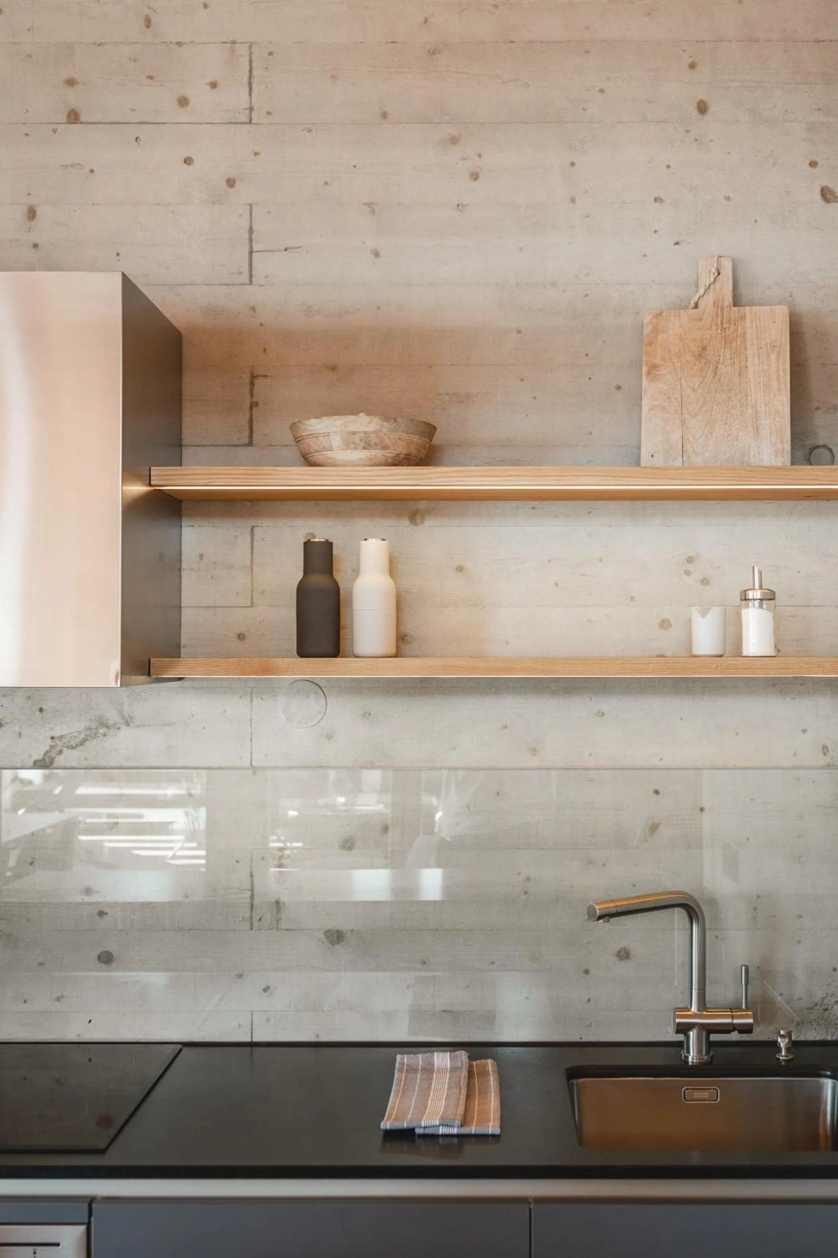 Kitchen or kitchenette in Chesa Muntanella