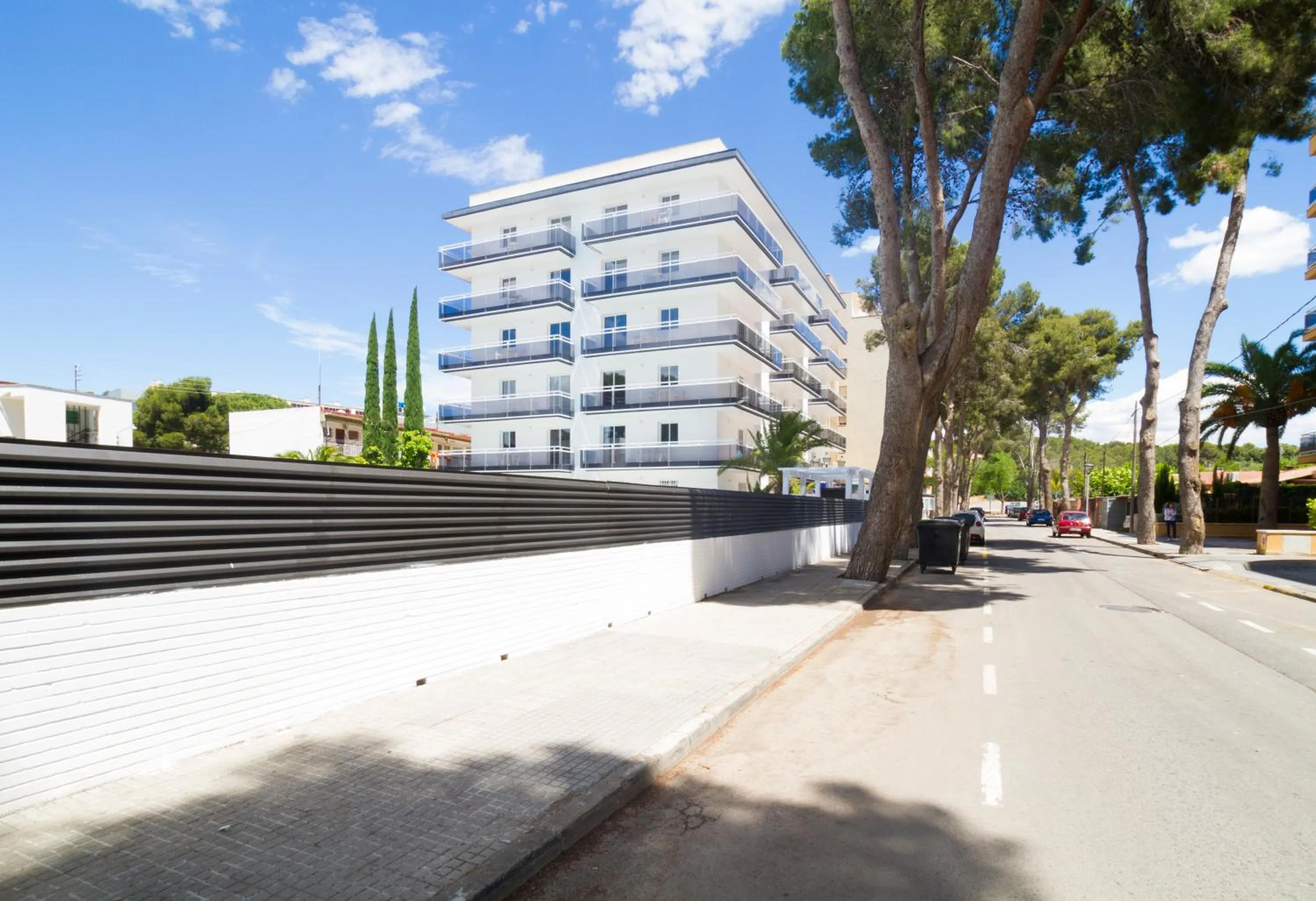 Facade/entrance, Property Building in Aptos Priorat