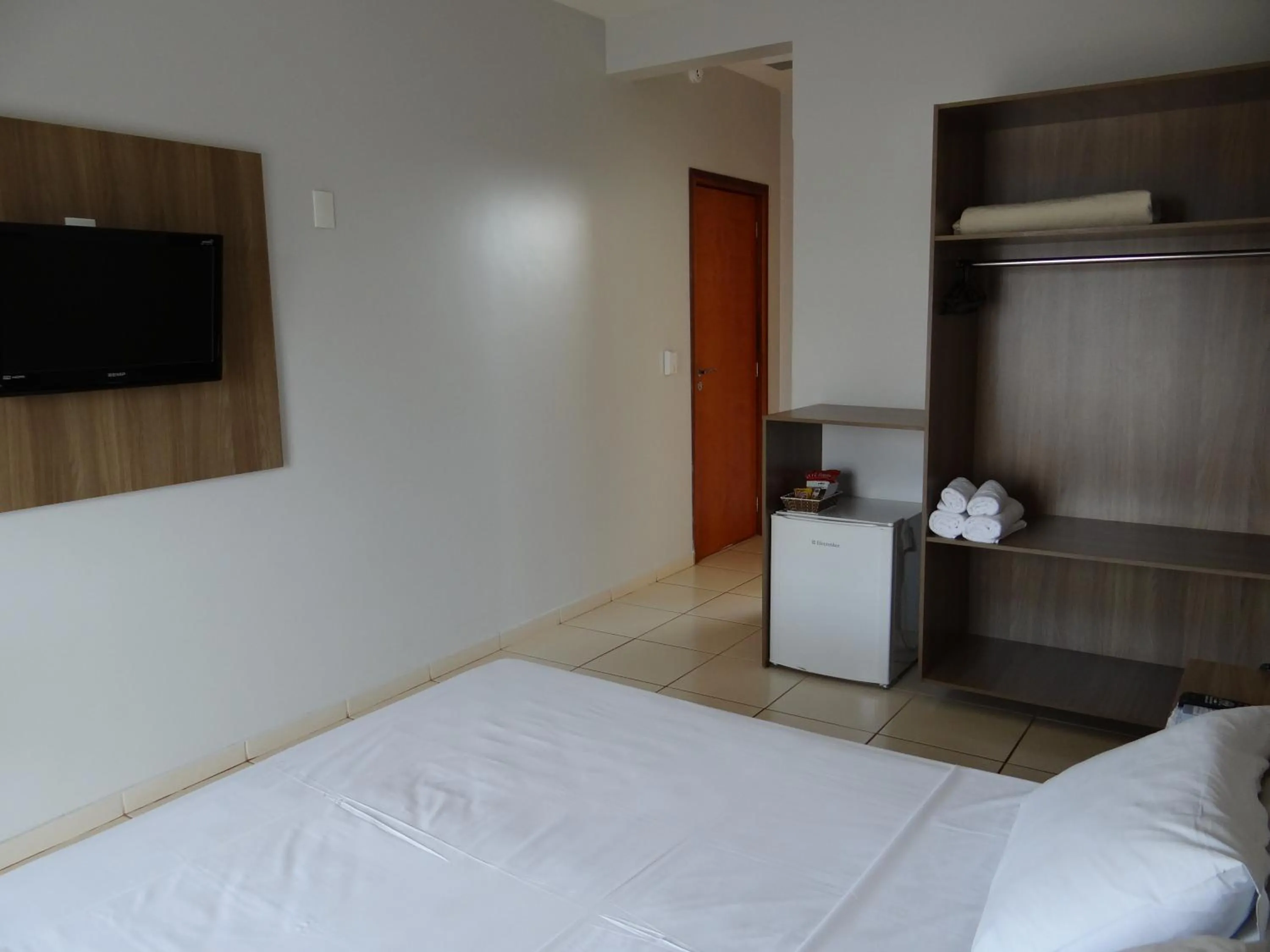 Photo of the whole room, Bed in Rota Hotéis
