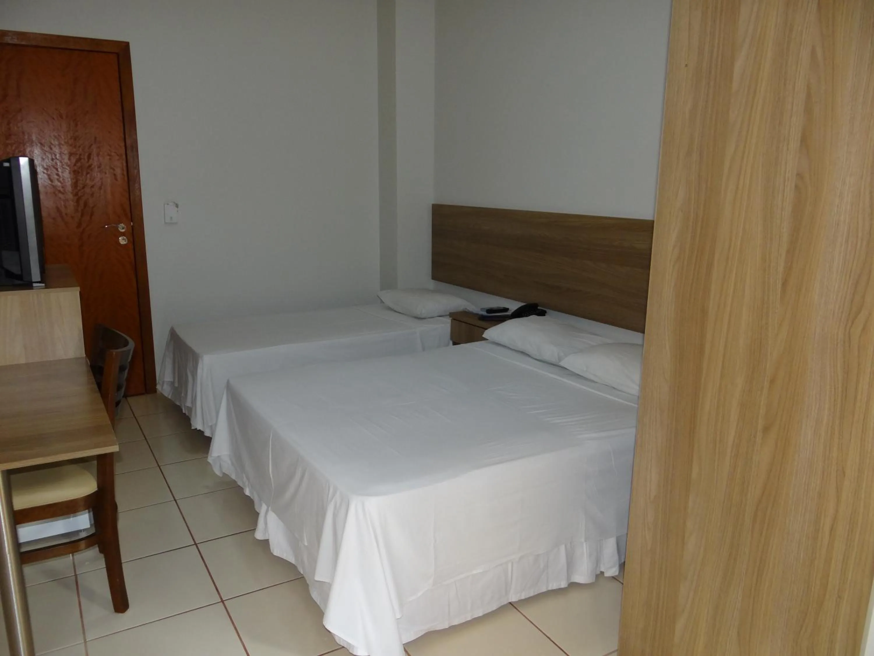 Photo of the whole room, Bed in Rota Hotéis
