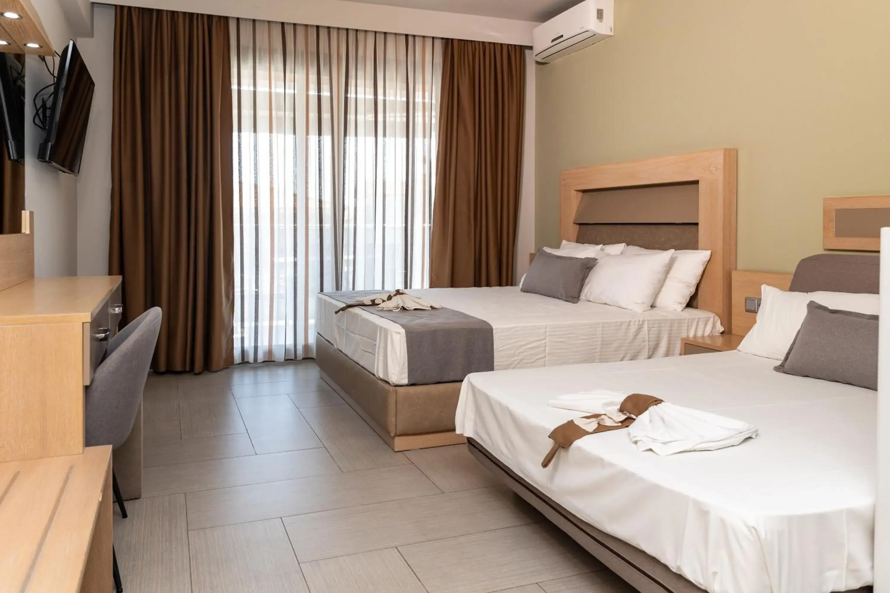 Deluxe Studio (4 Adults) in Amalia Center Deluxe Studio (4 Adults) in Amalia Center