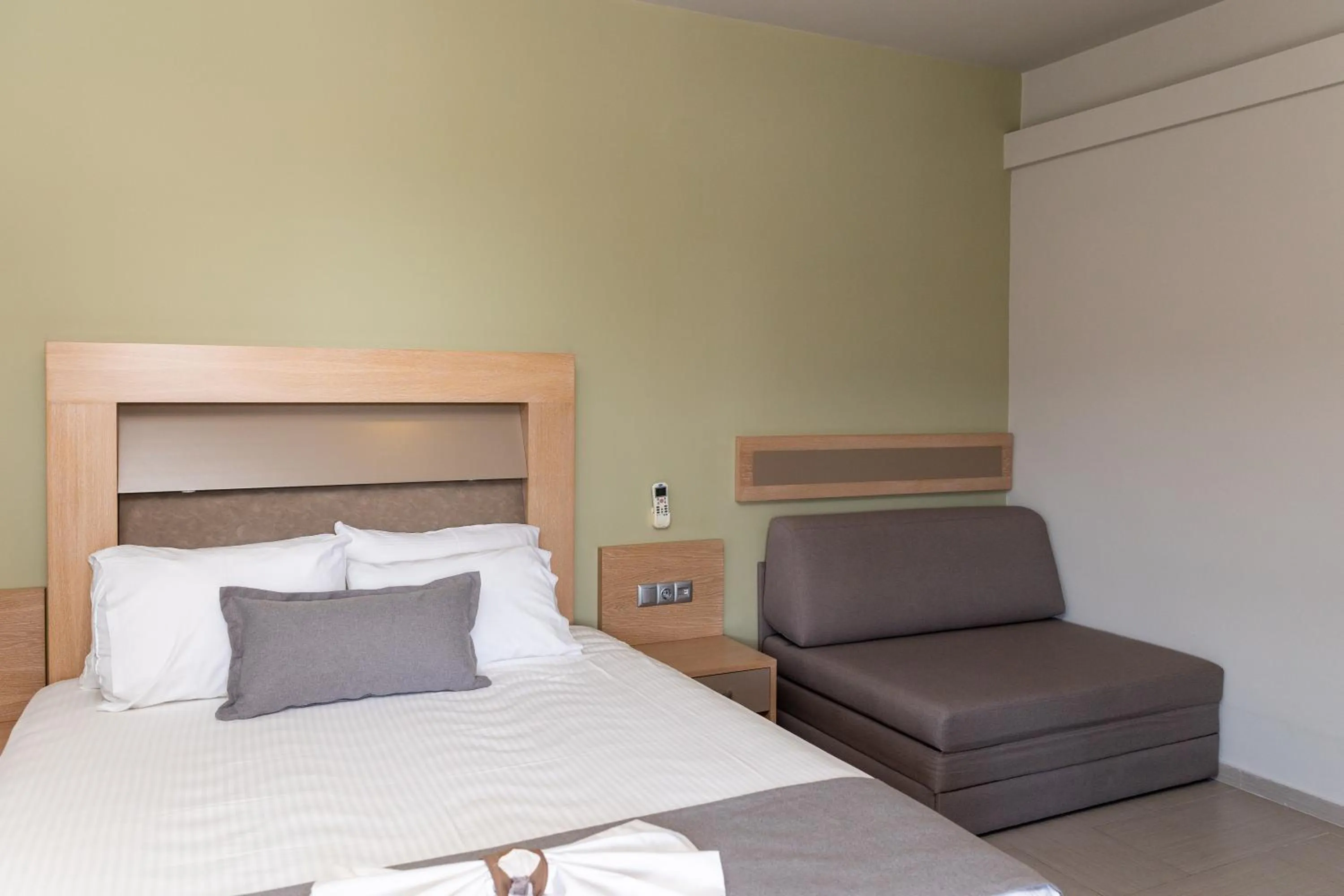 Bed in Amalia Center