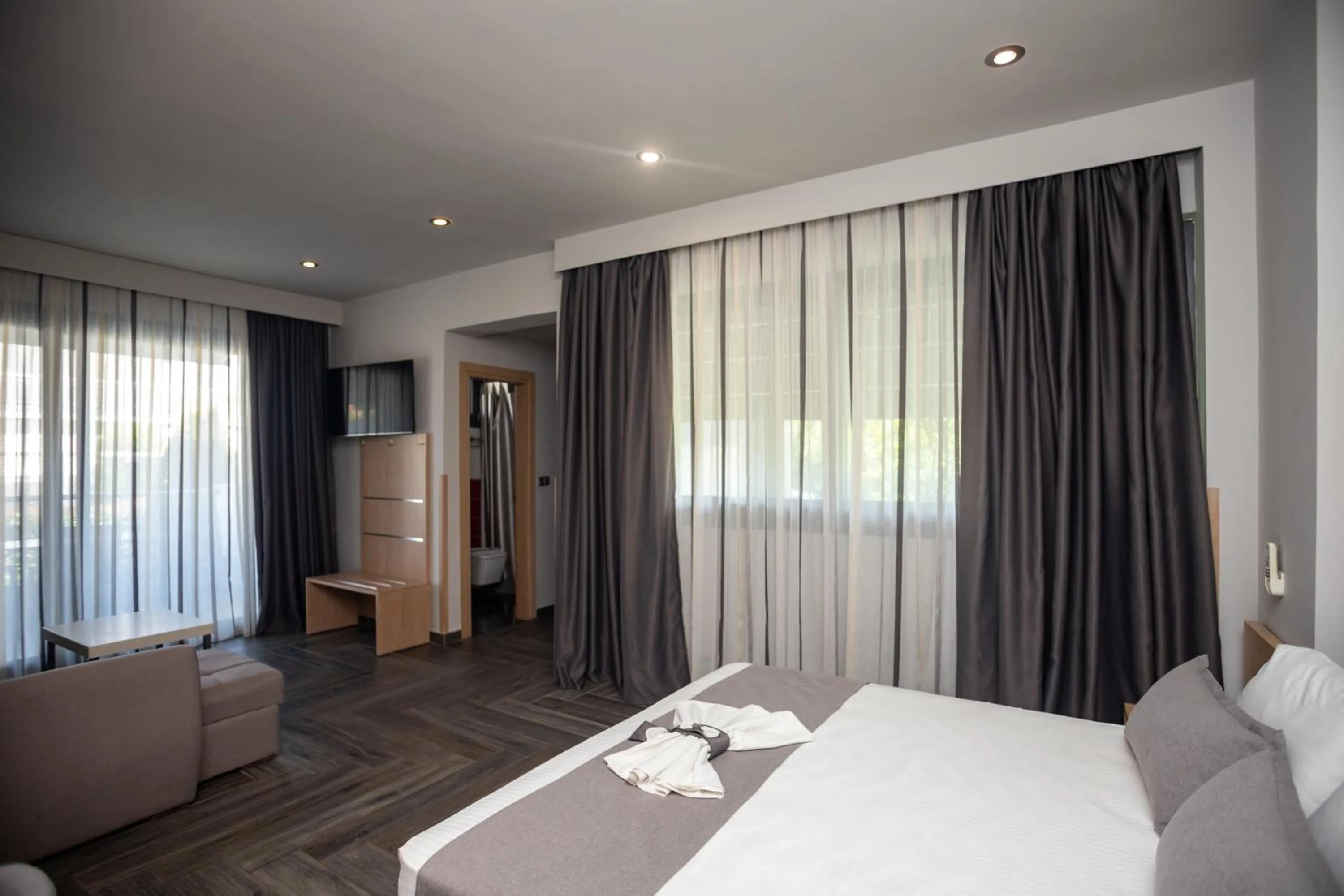 Bed in Amalia Center