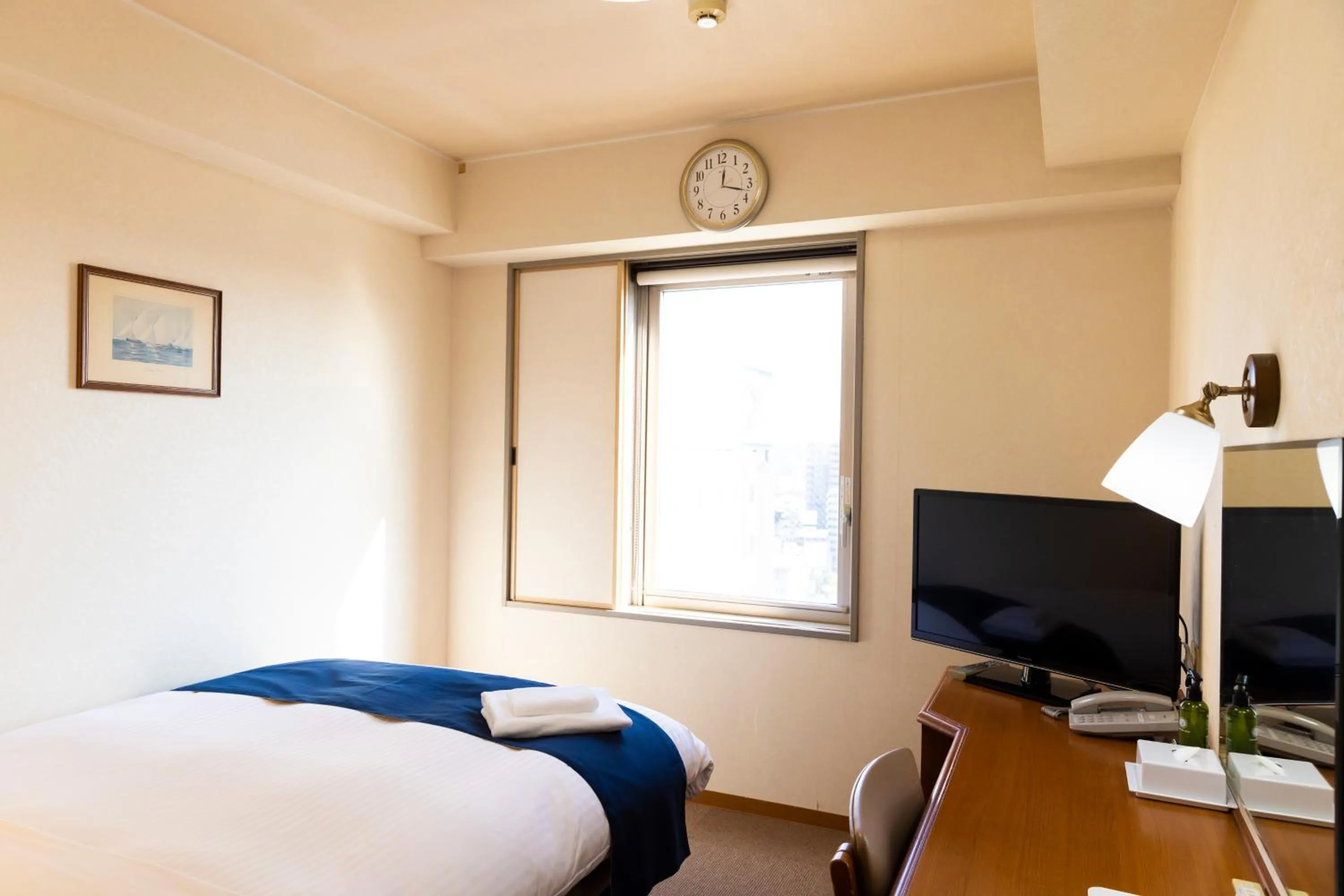 Bed in Natural Hot Spring Ariston Hotel Oita