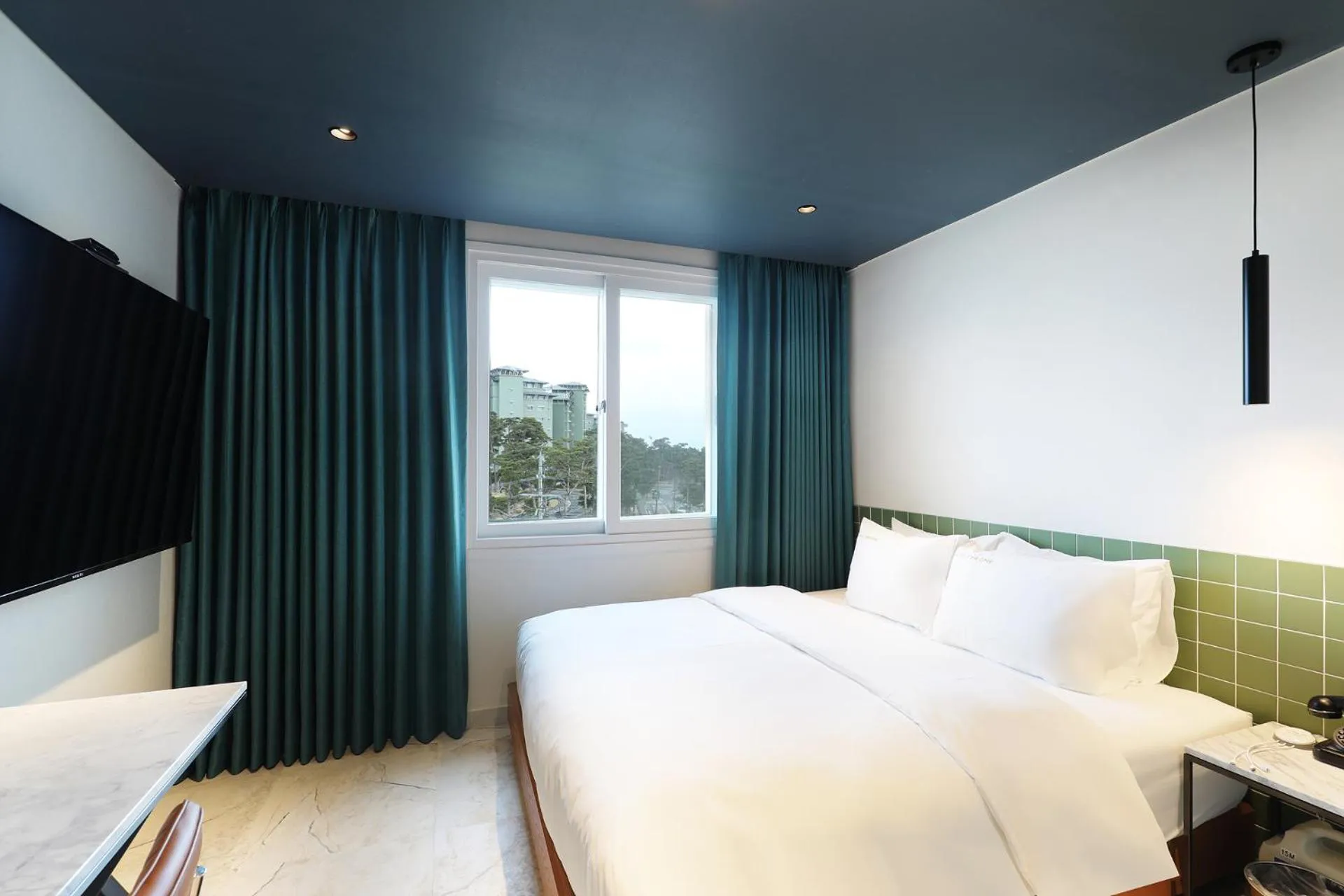 Bed in Hotel The One