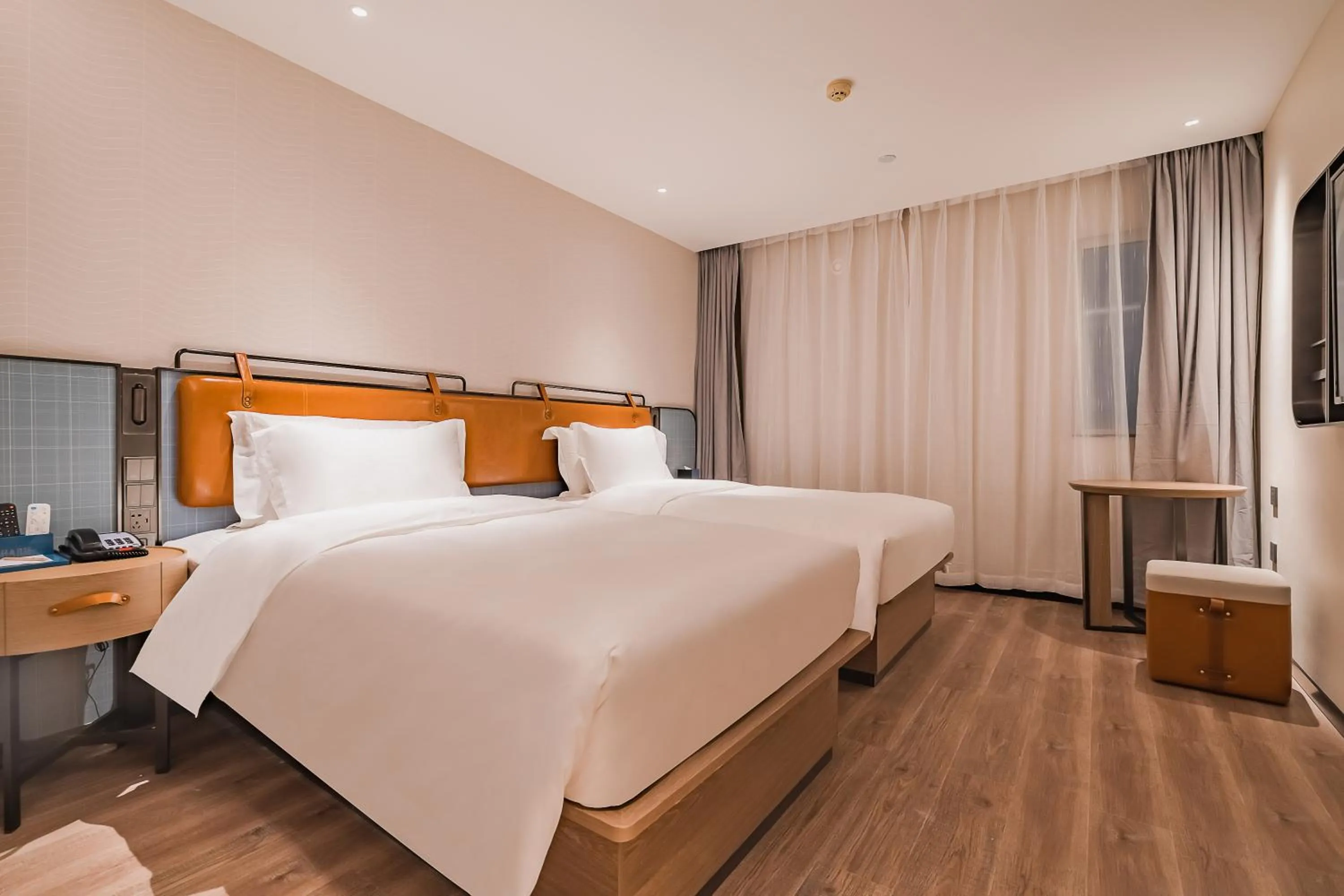 Bed in Echarm Plus International Hotel Guangzhou South Railway Station Zhongcun Metro Station Branch