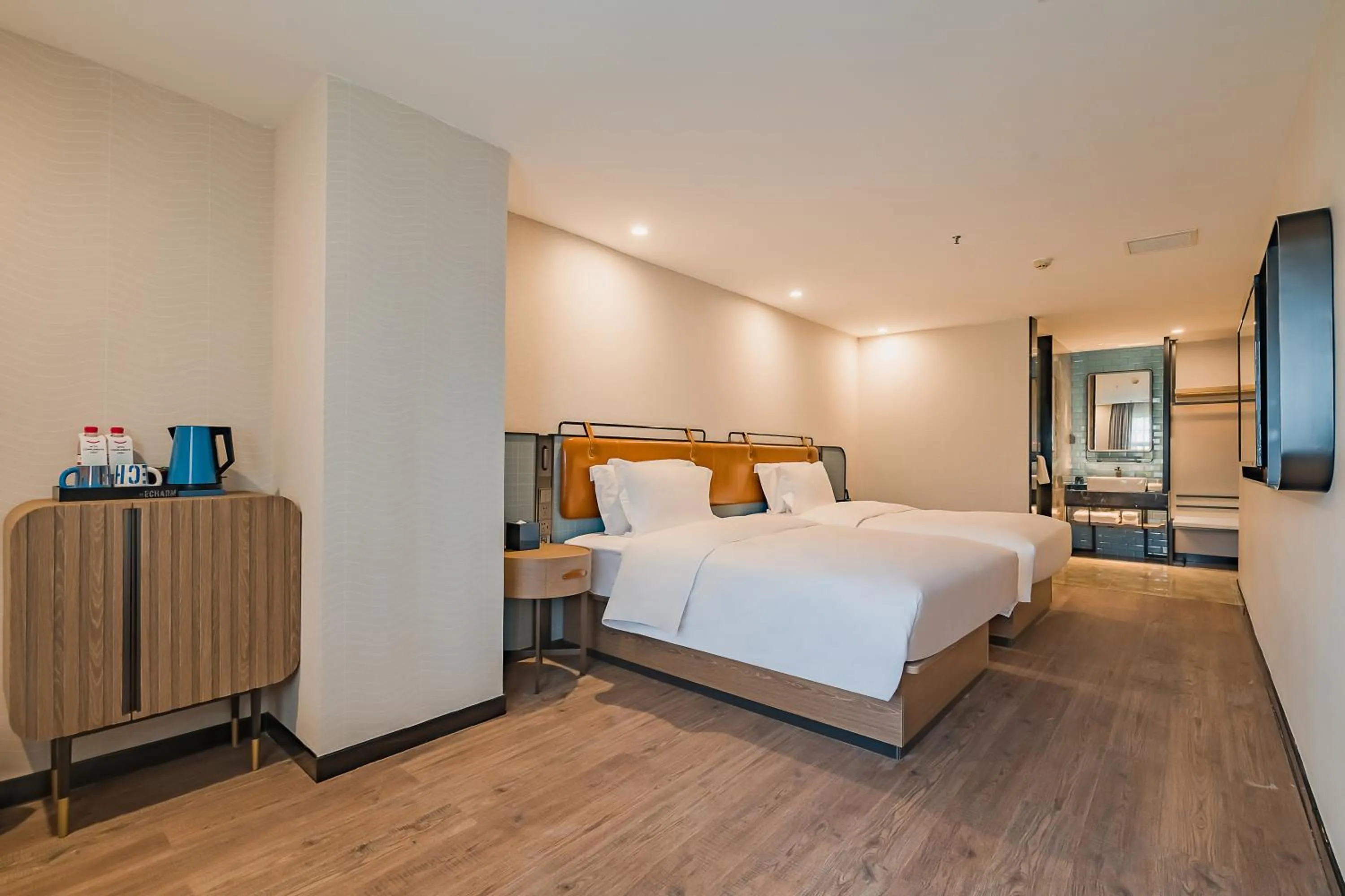 Bed in Echarm Plus International Hotel Guangzhou South Railway Station Zhongcun Metro Station Branch