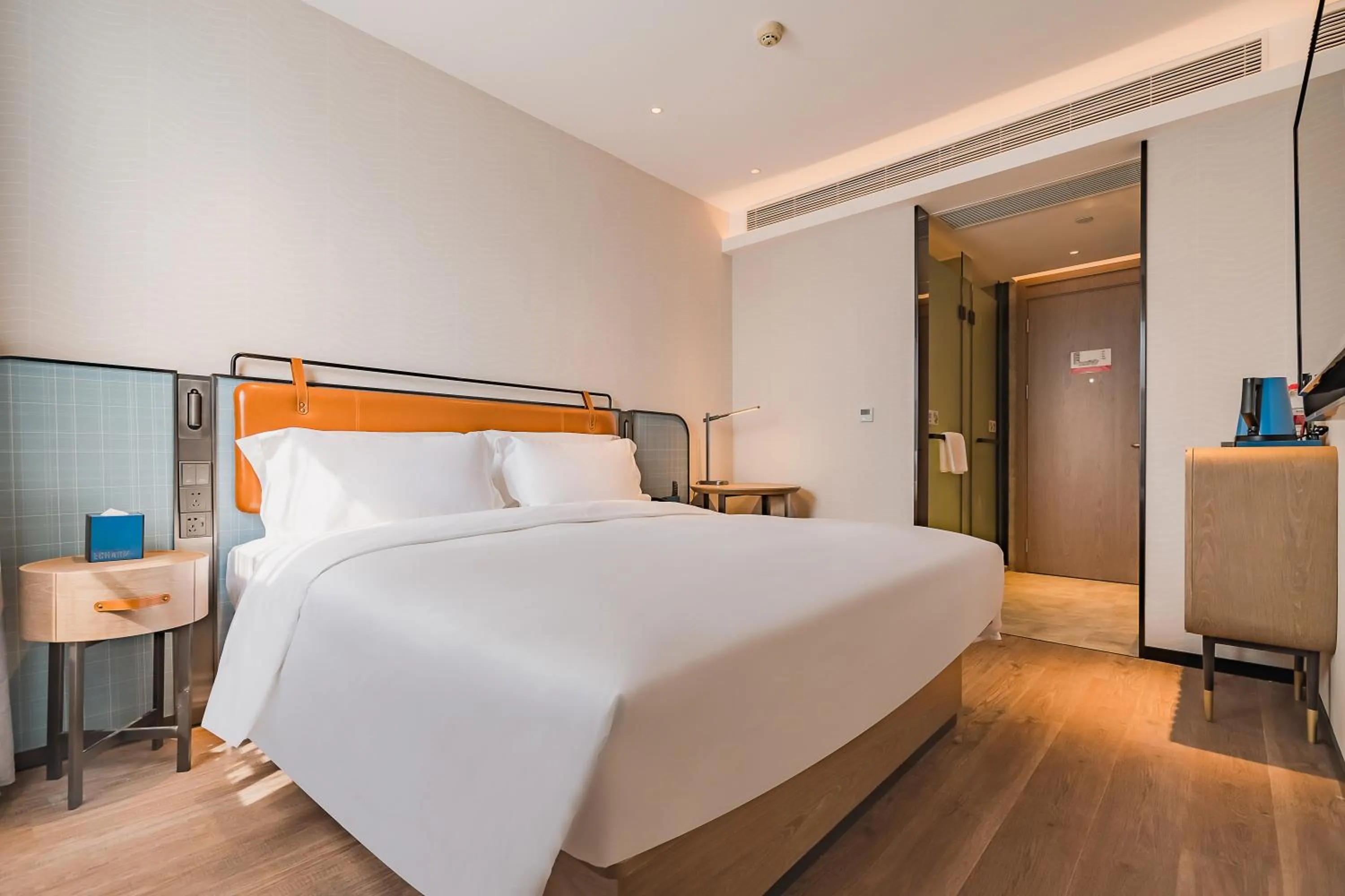 Bed in Echarm Plus International Hotel Guangzhou South Railway Station Zhongcun Metro Station Branch