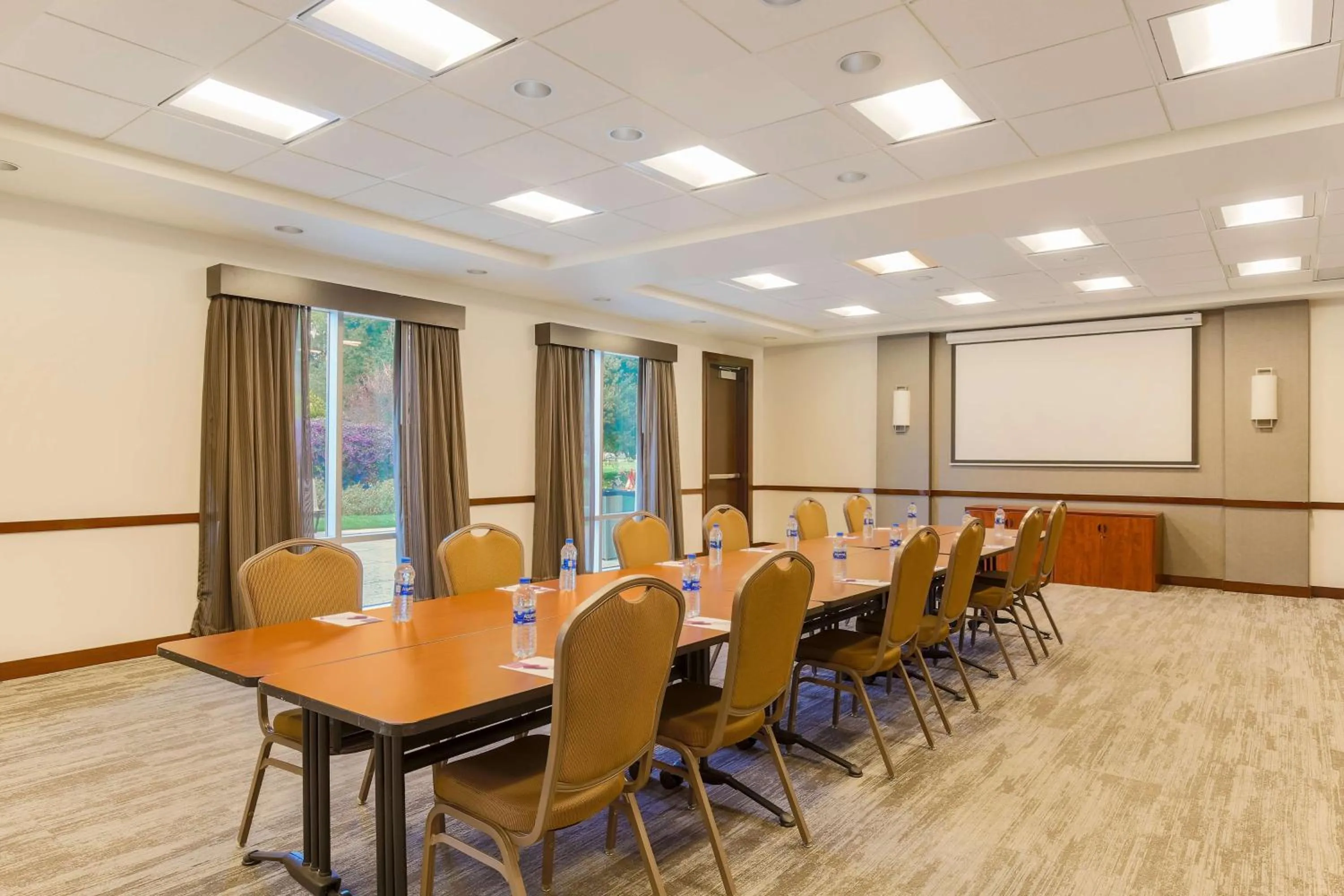 Meeting/conference room in Hyatt Place UC Davis