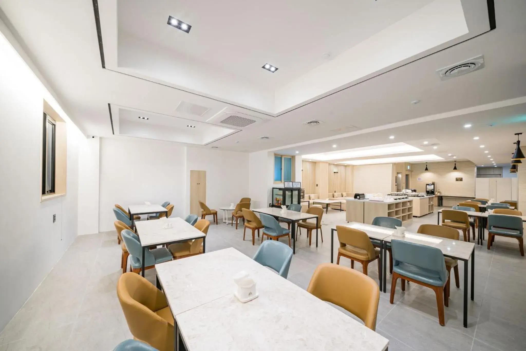 Restaurant/places to eat in Hound Hotel Gwangju Cheomdan Restaurant/places to eat in Hound Hotel Gwangju Cheomdan