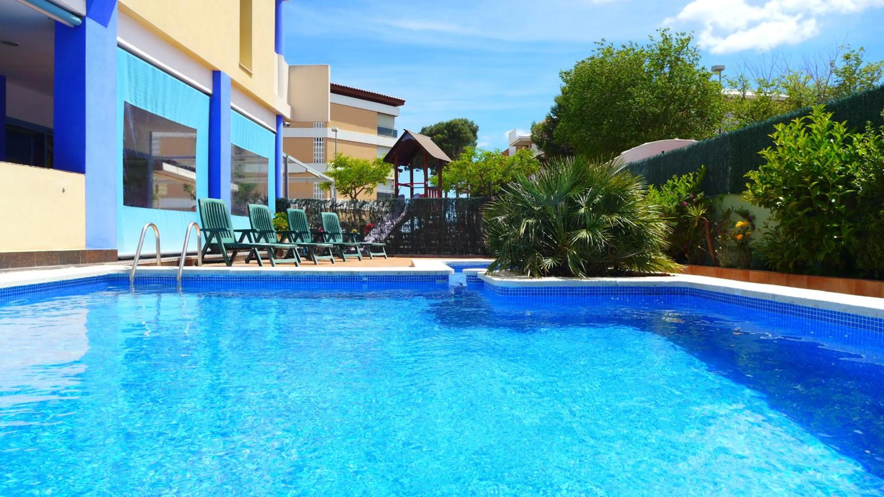 Swimming pool in Rentalmar Costa Verde