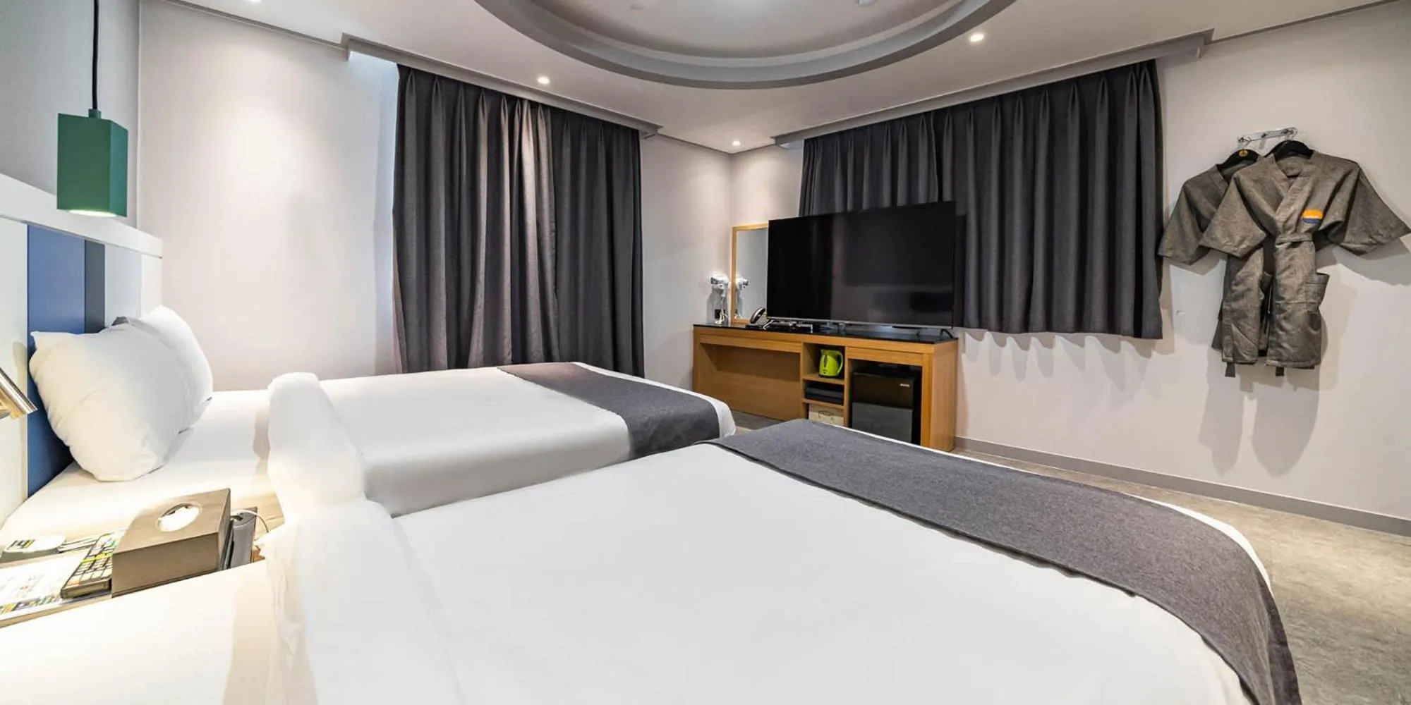 Bed in Sokcho Ritz Hotel