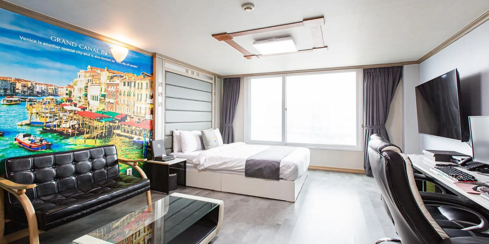 Bed in Sokcho Ritz Hotel