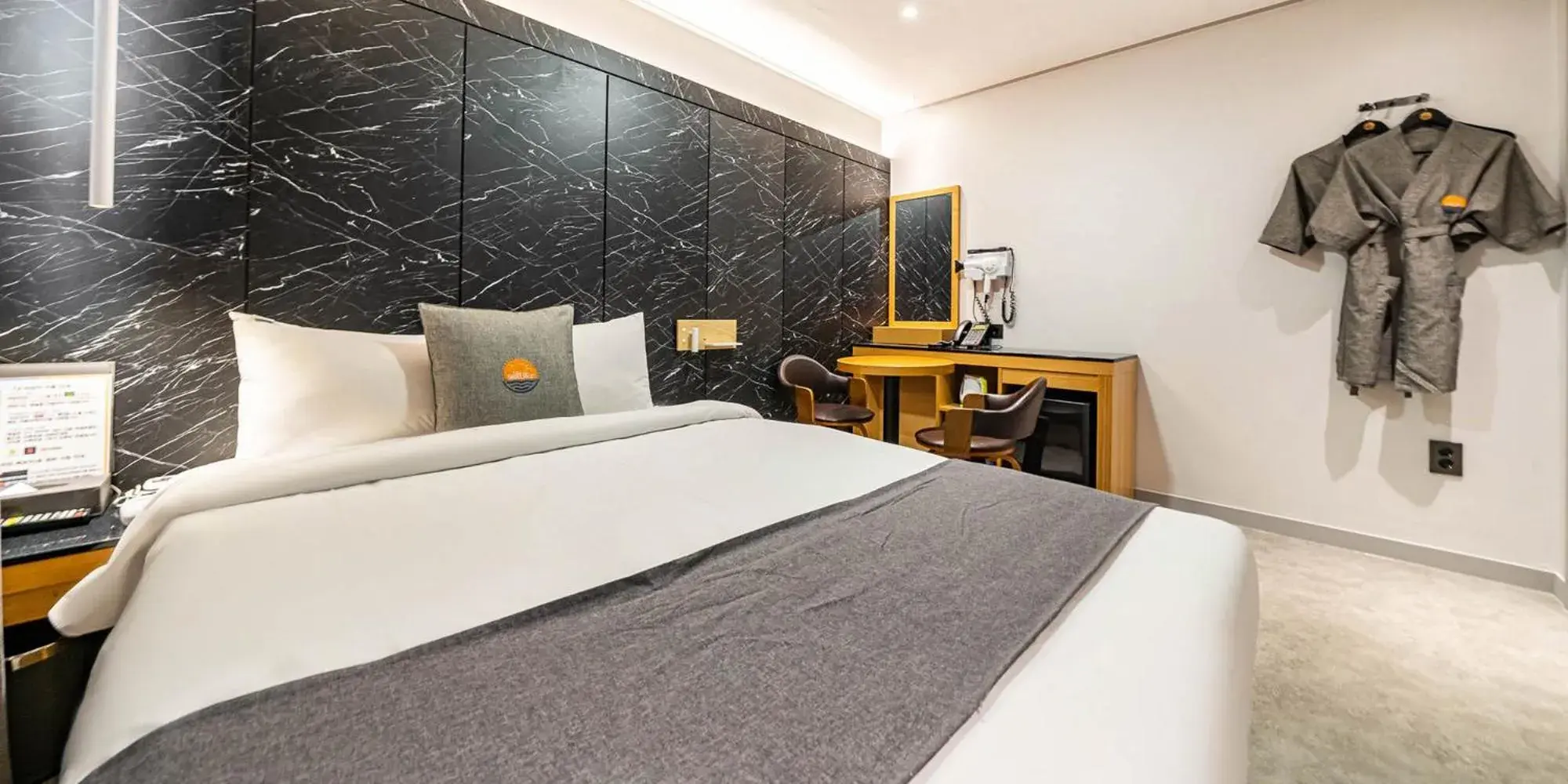 Bed in Sokcho Ritz Hotel Bed in Sokcho Ritz Hotel