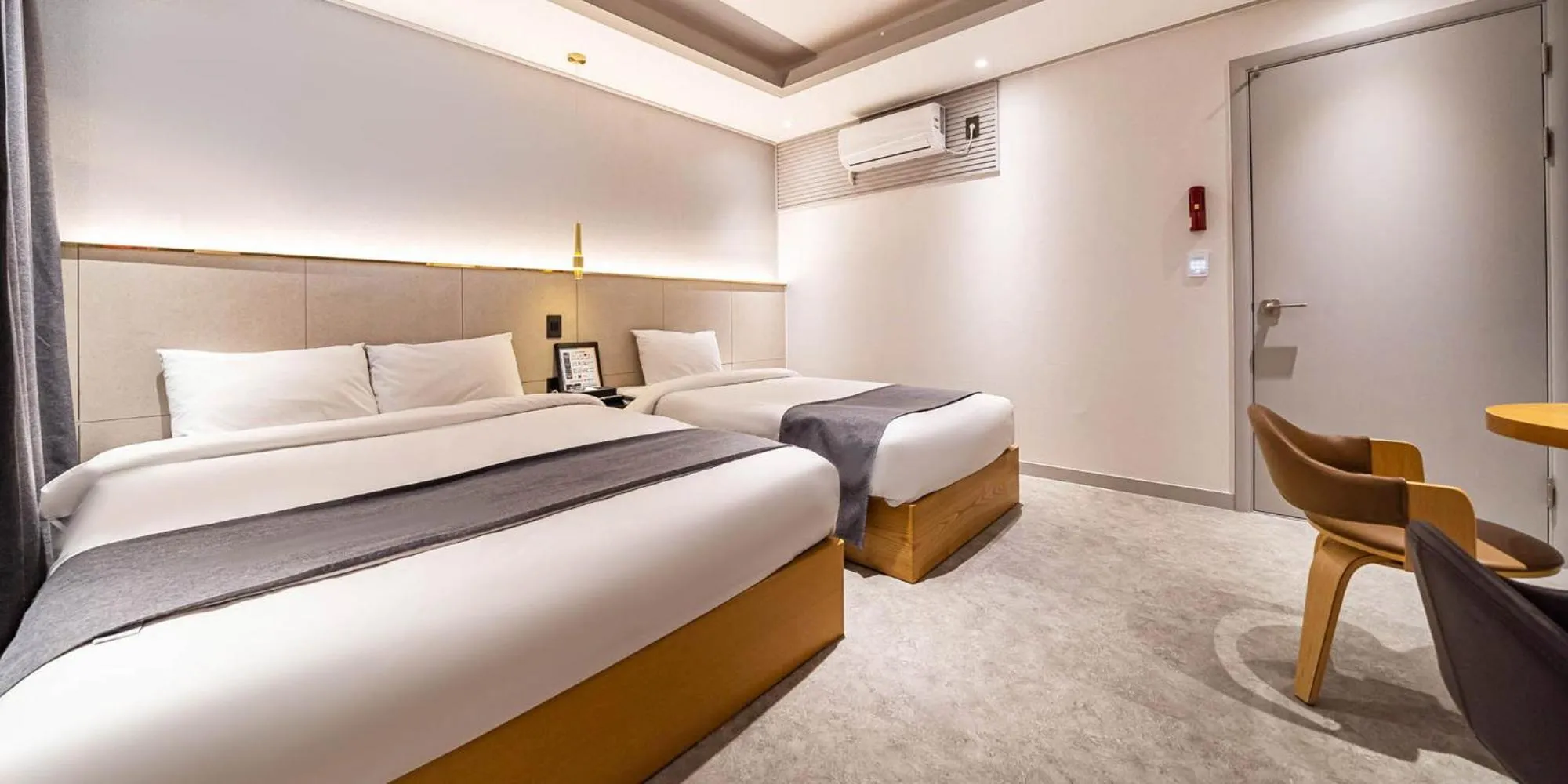 Bed in Sokcho Ritz Hotel