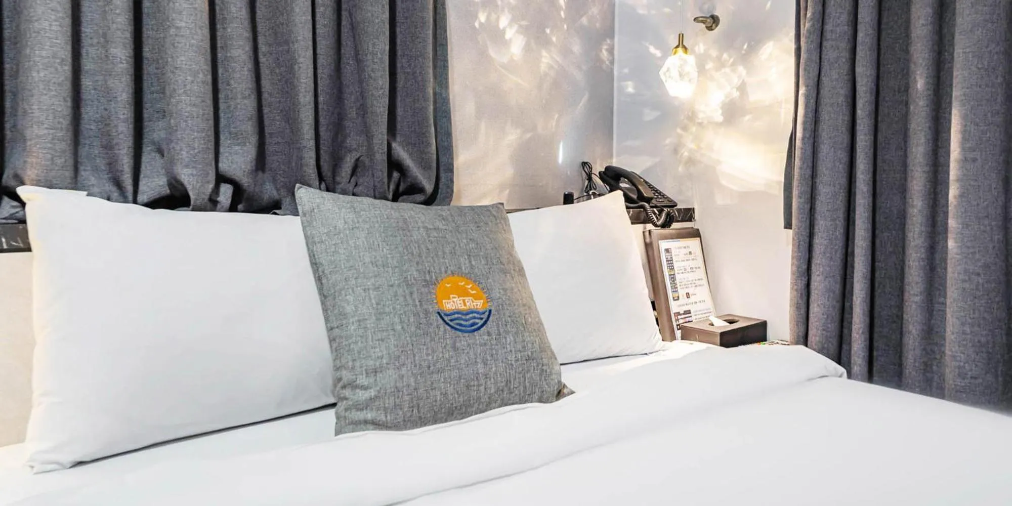 Bed in Sokcho Ritz Hotel