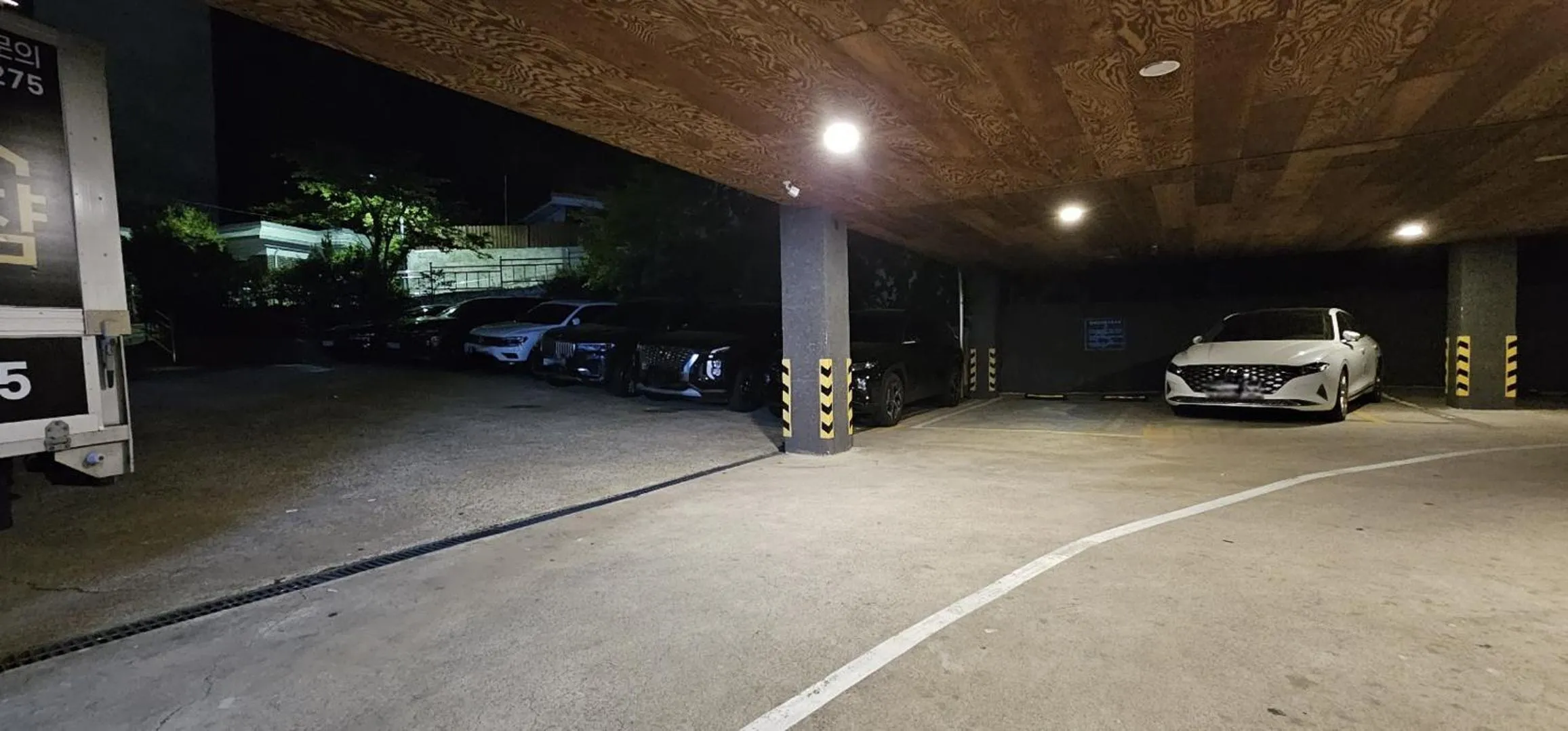 Parking in Sokcho Ritz Hotel