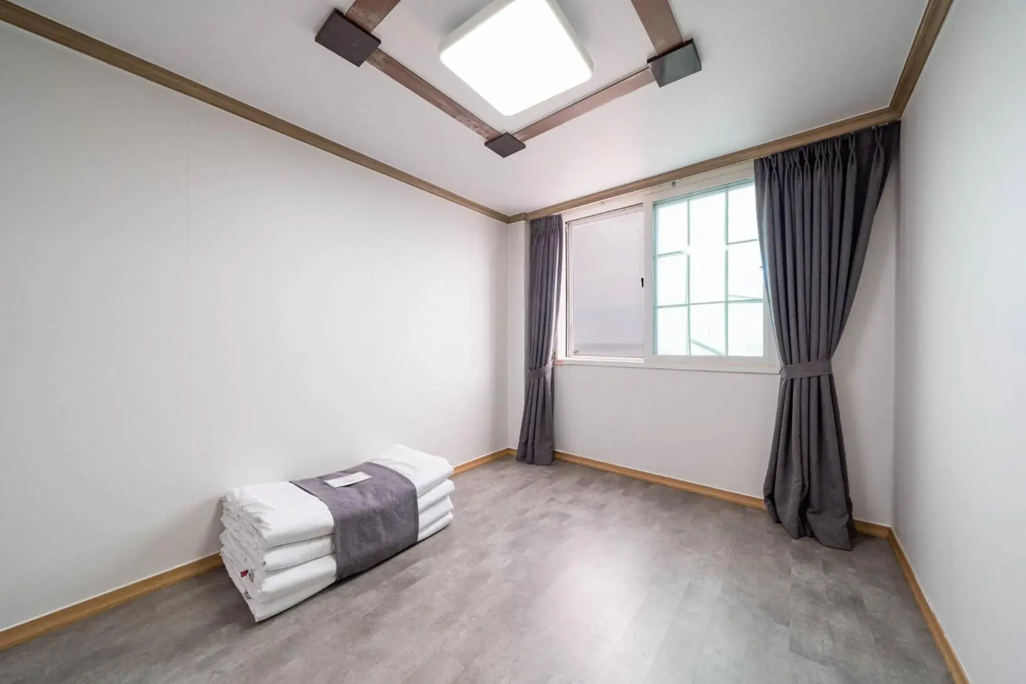 Bed in Sokcho Ritz Hotel Bed in Sokcho Ritz Hotel