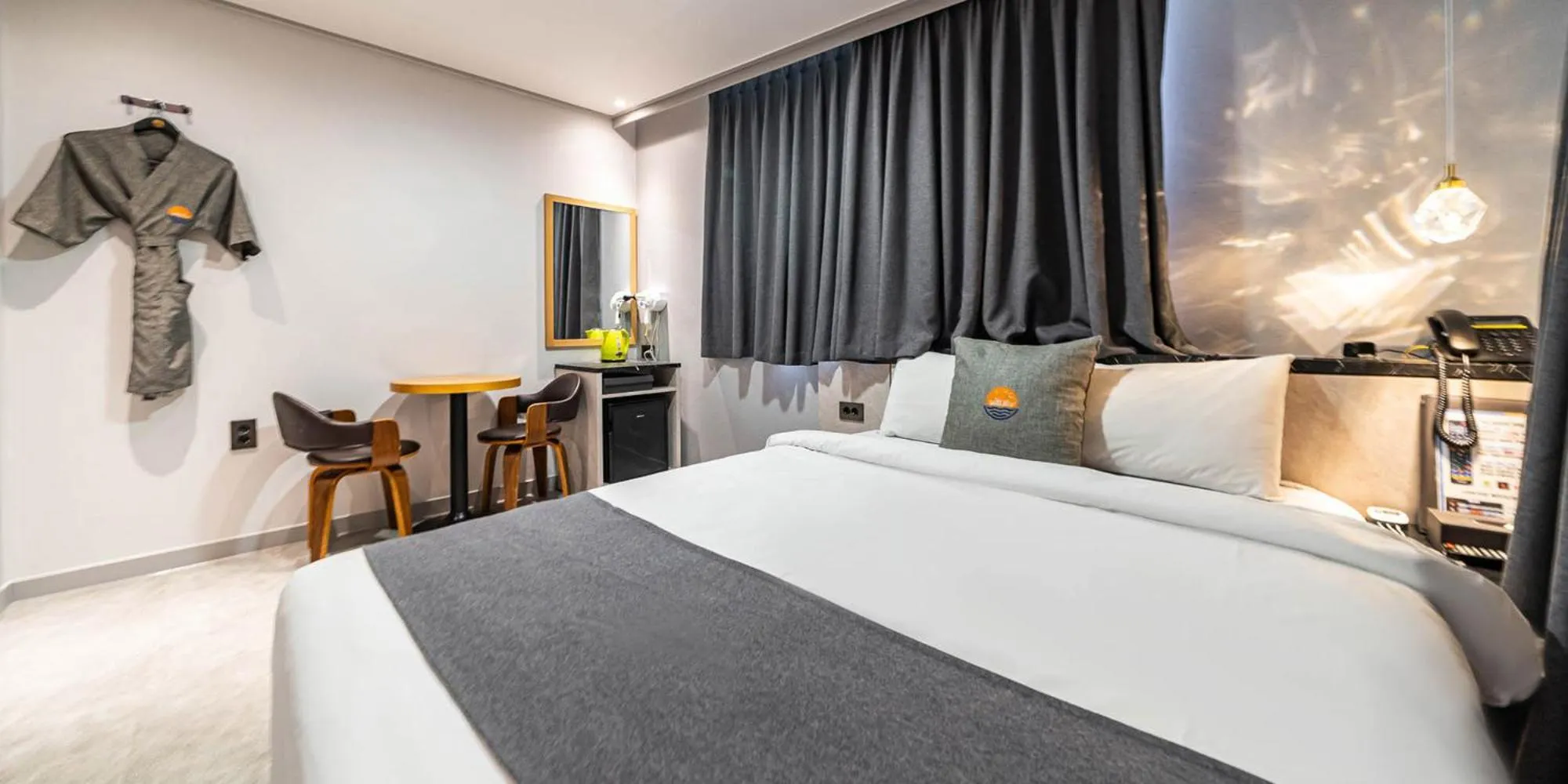 Bed in Sokcho Ritz Hotel