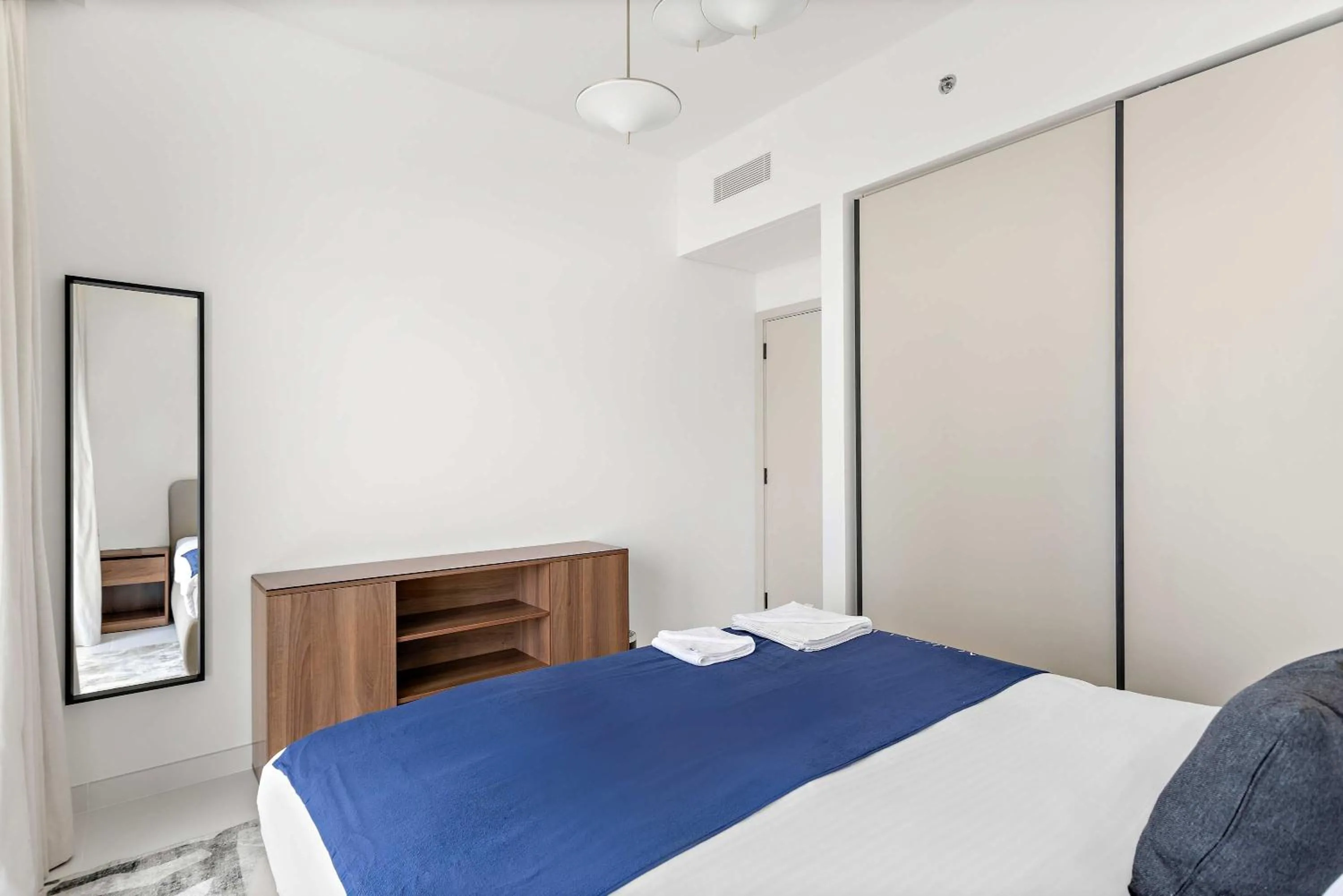 Bedroom, Bed in Silkhaus Vacation Homes 1BDR with Beach Access in Marina Vista