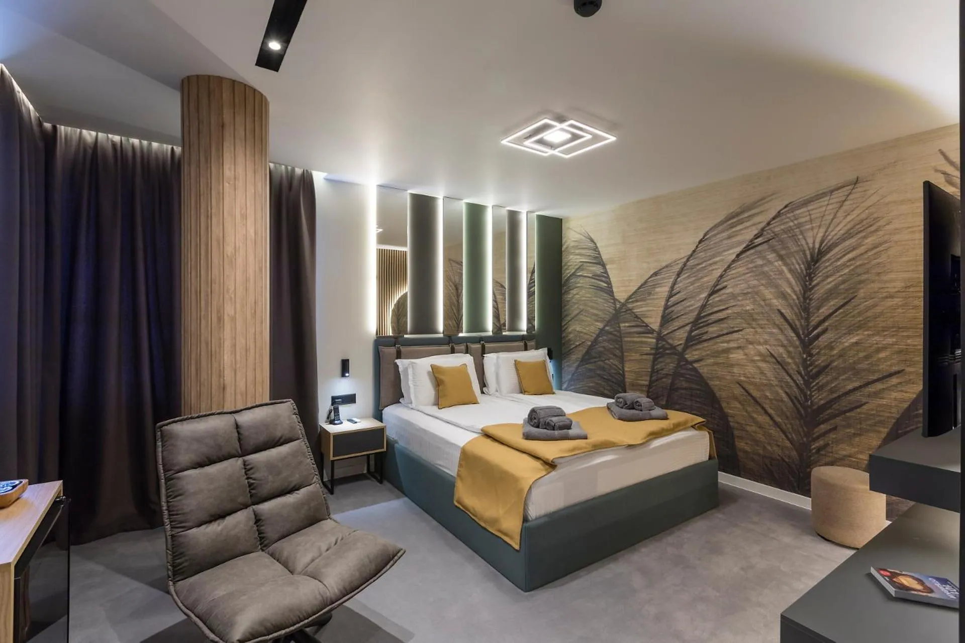 Bed in Park Hotel Novel