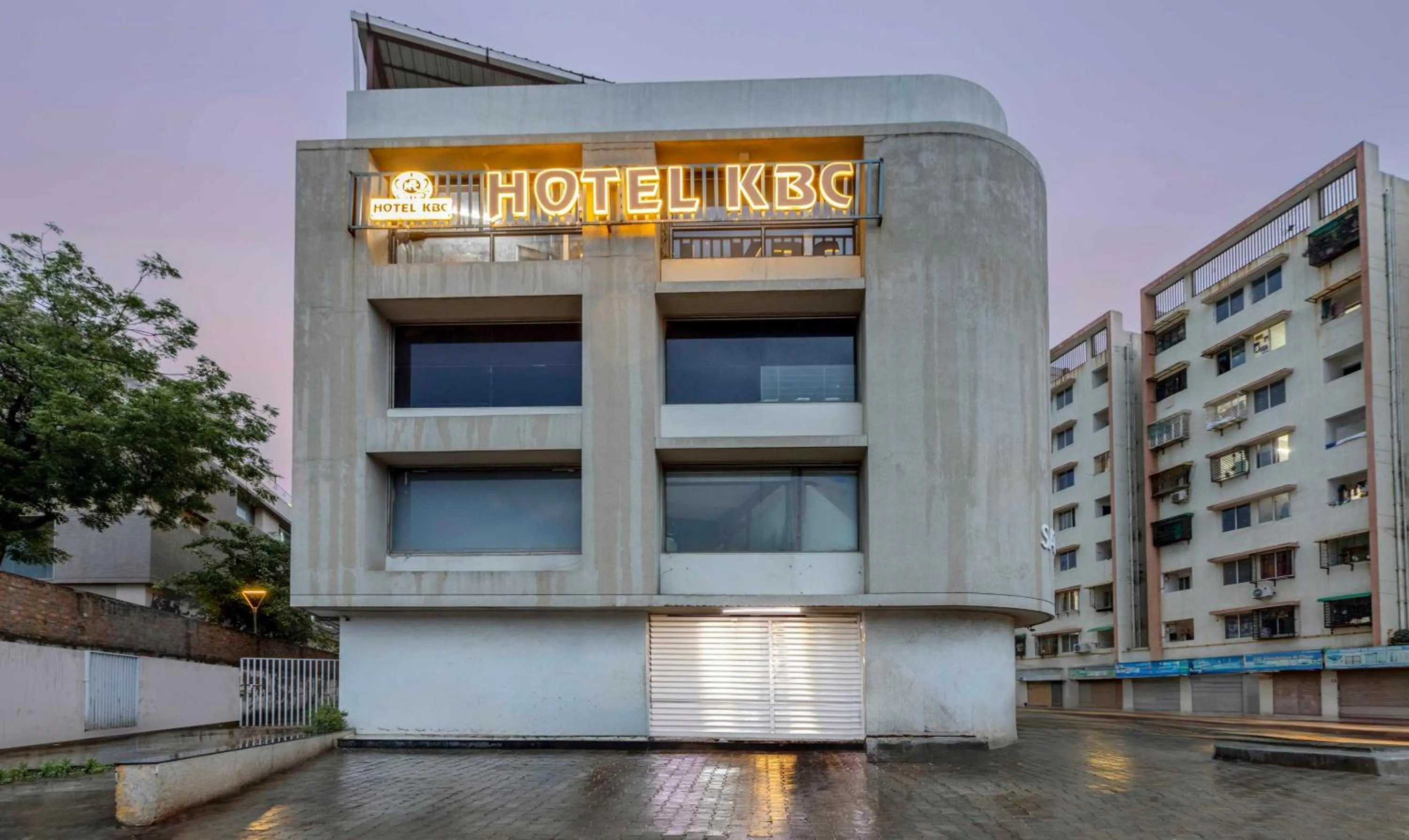 Property building in Treebo KBC