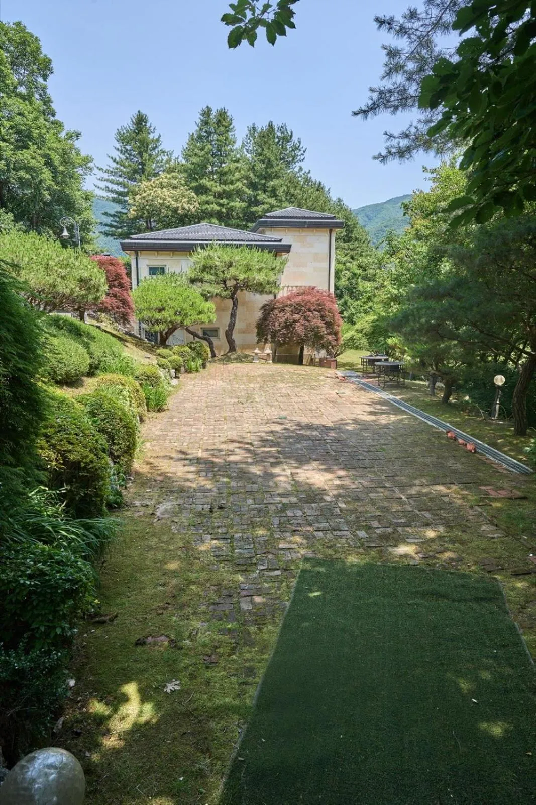 Crystal Valley CC Golden Village