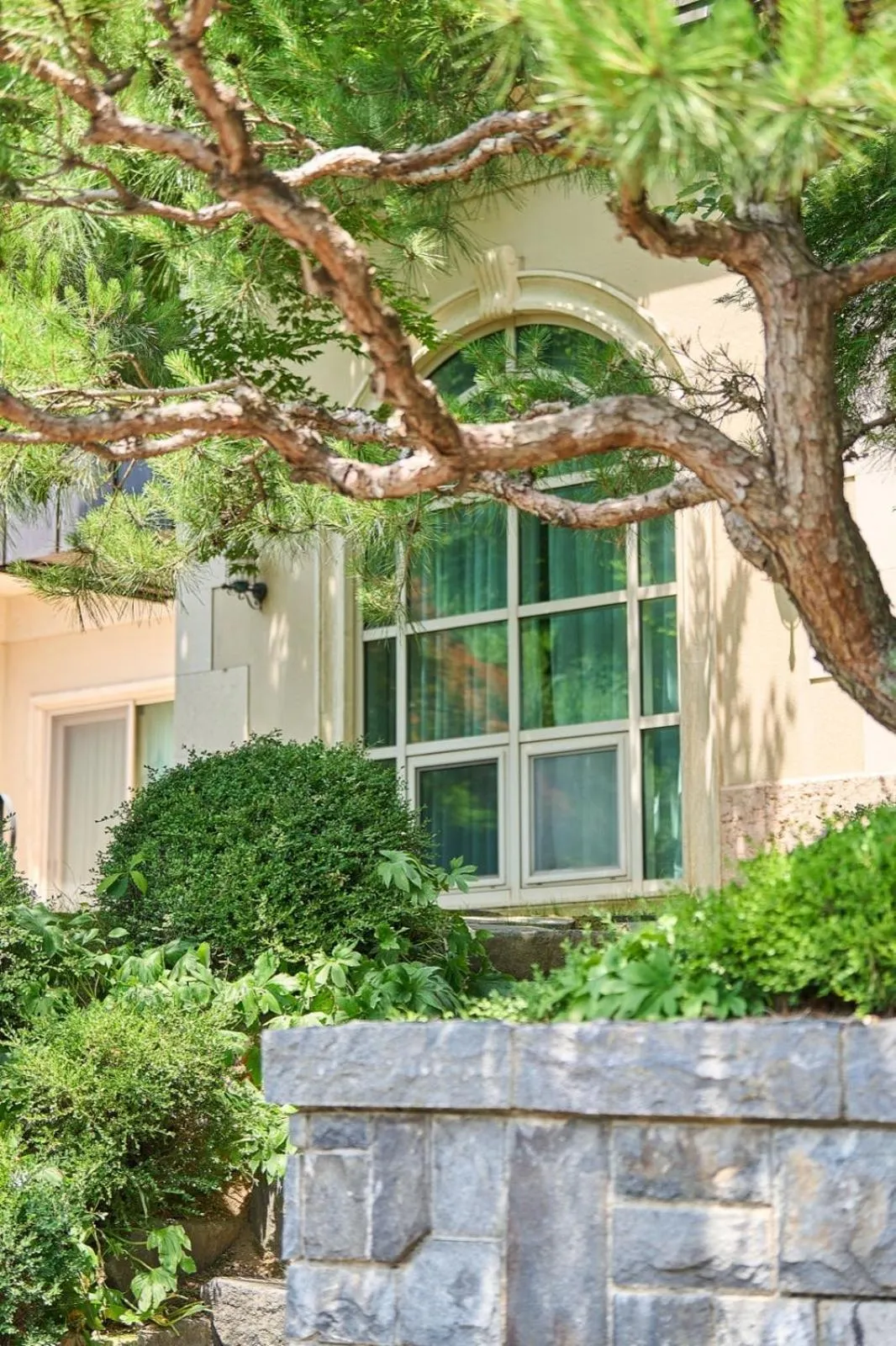 Crystal Valley CC Golden Village