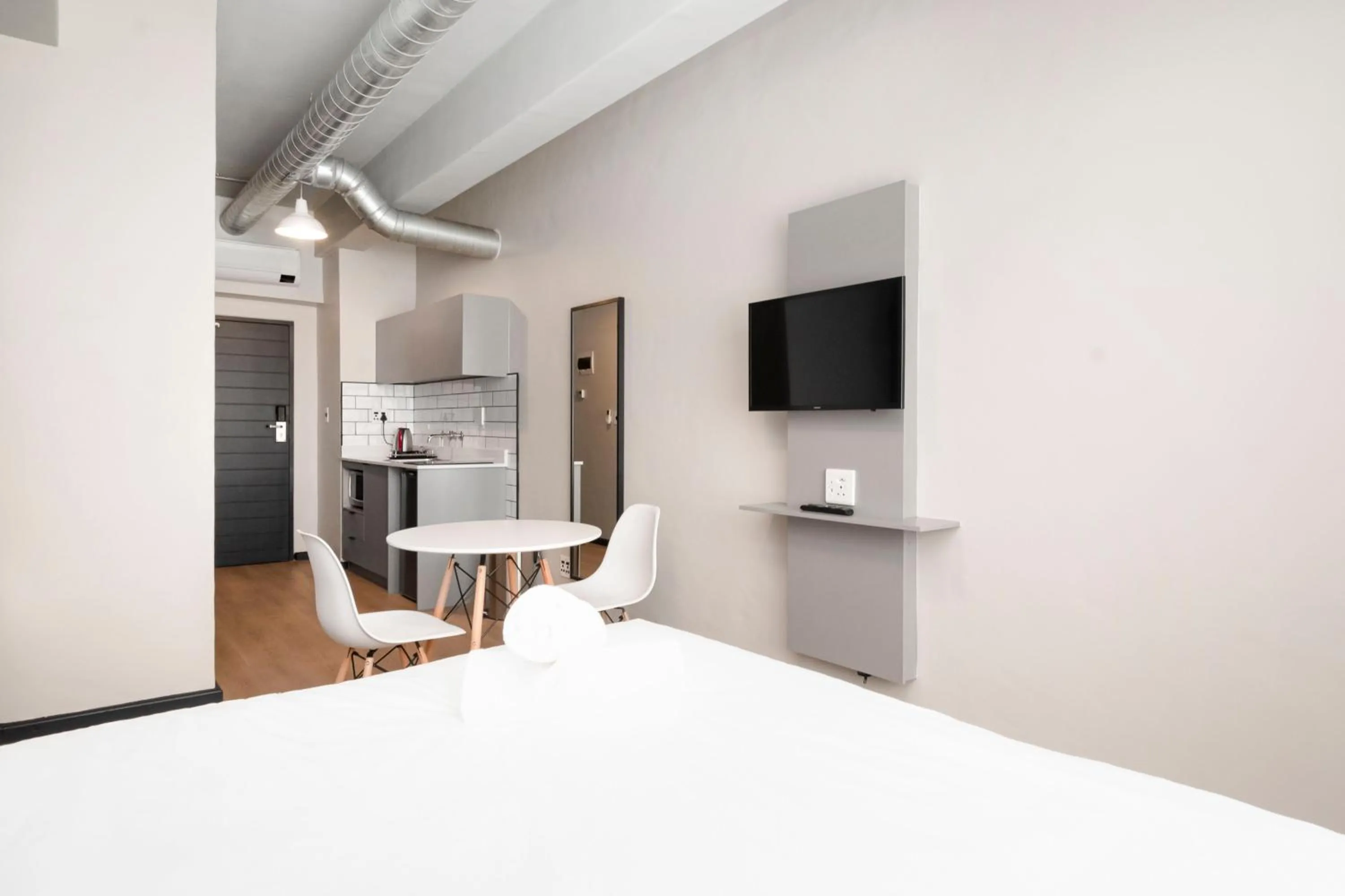 TV and multimedia, Bed in HAVN Aparthotel by Totalstay