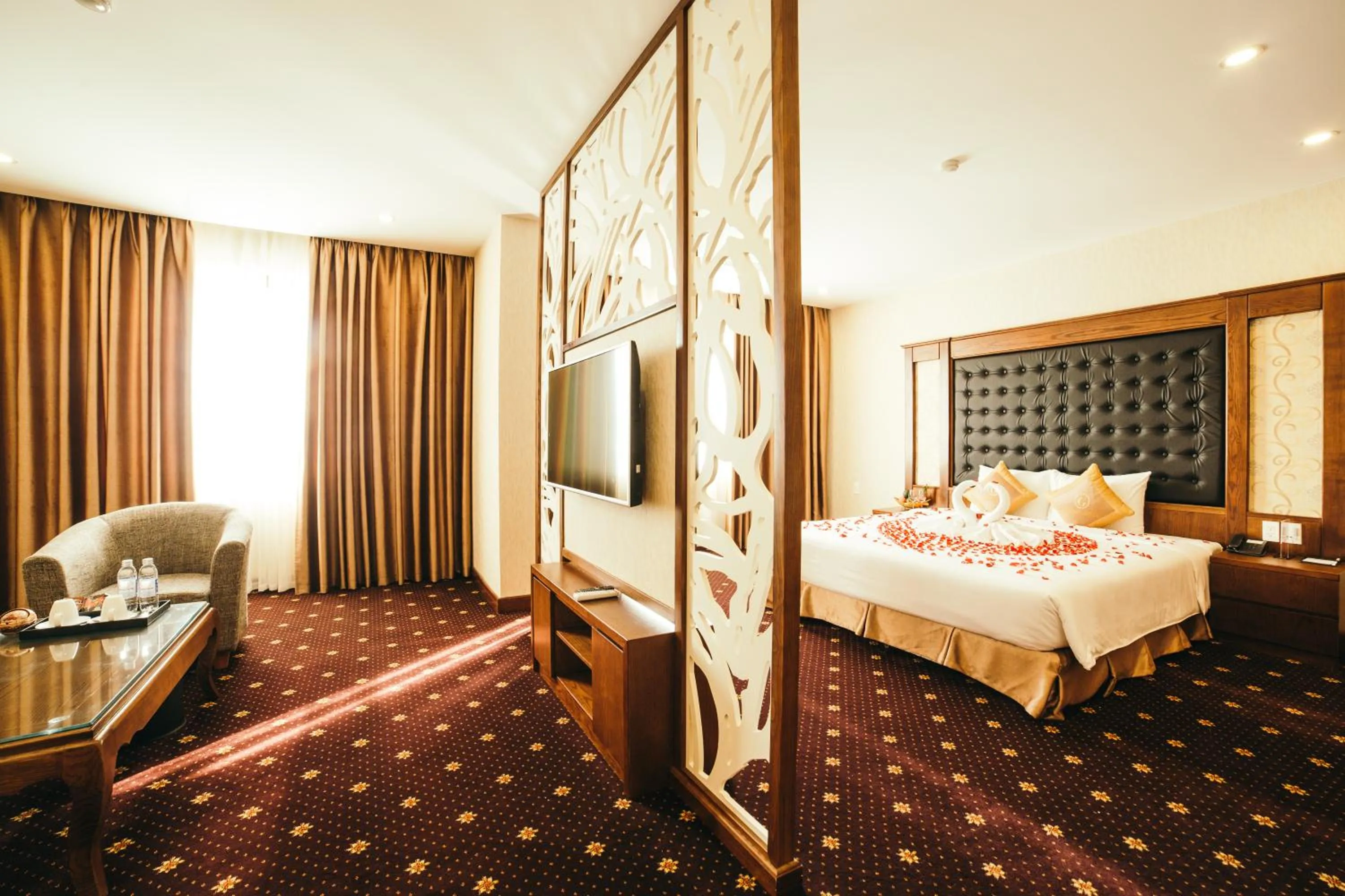 Bed in Grand Móng Cái Hotel