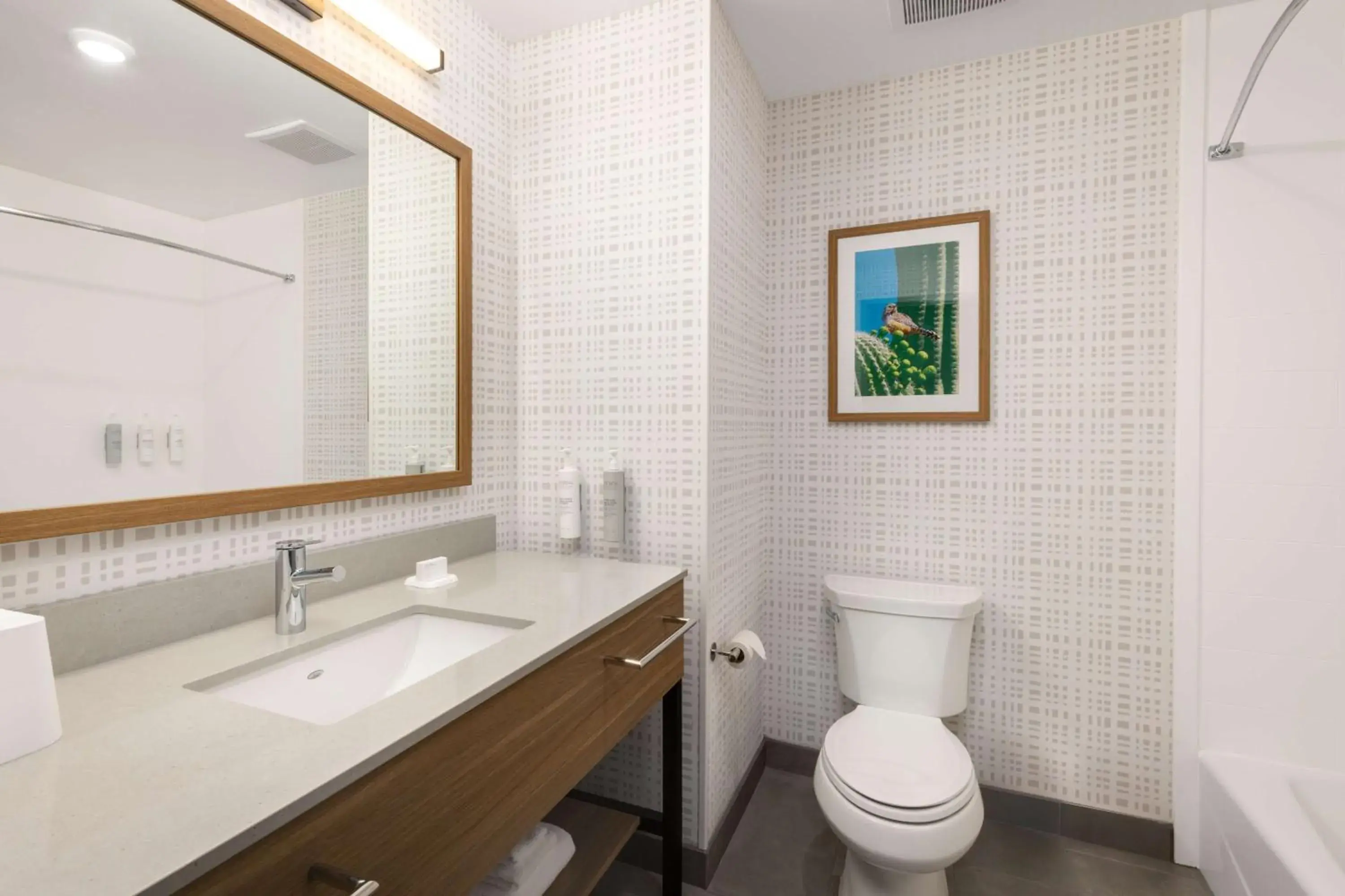 Bathroom in Hampton Inn & Suites Cottonwood, Az Bathroom in Hampton Inn & Suites Cottonwood, Az